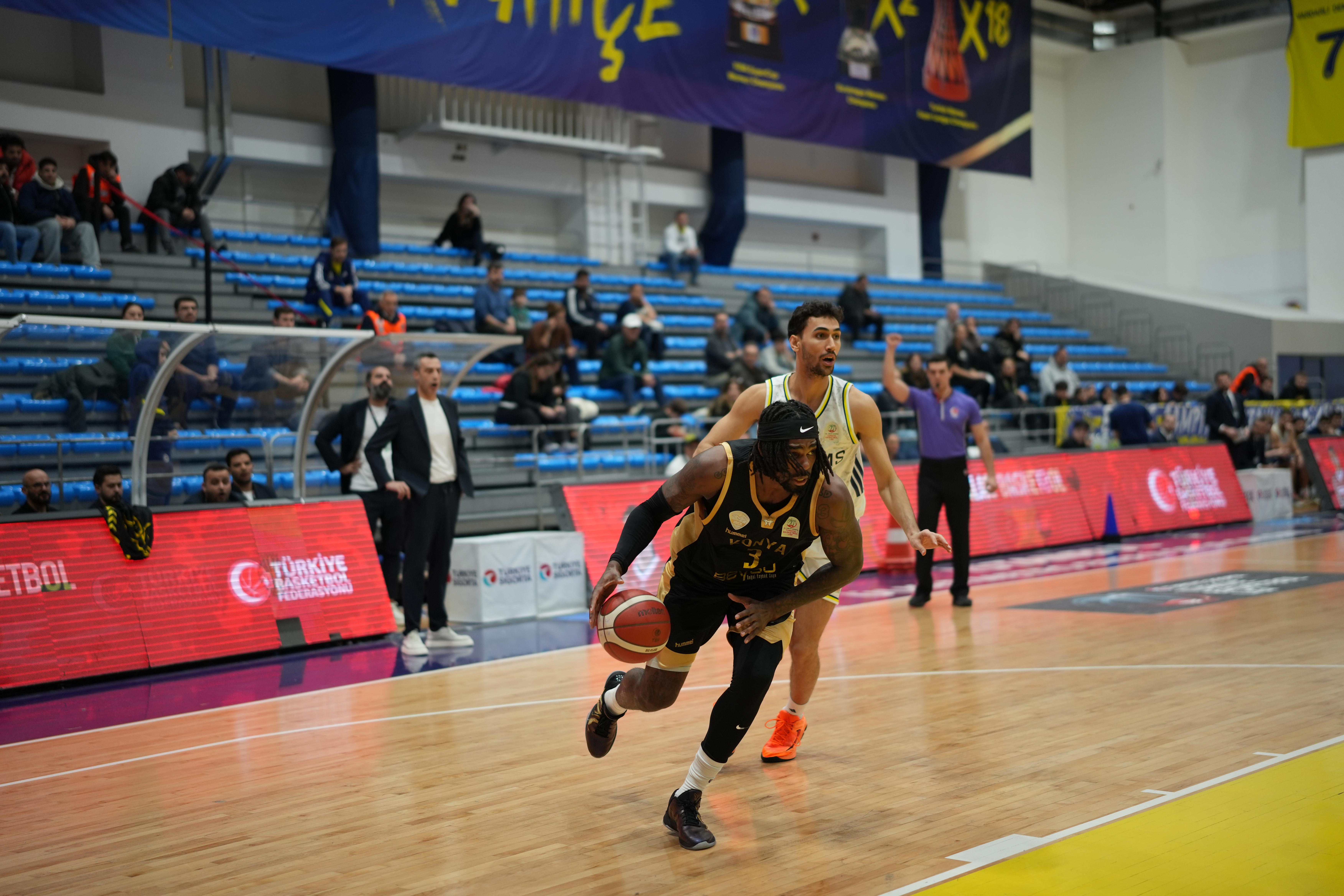 BÜYÜKŞEHİR İKİNCİ YARIYA GALİBİYETLE BAŞLADI