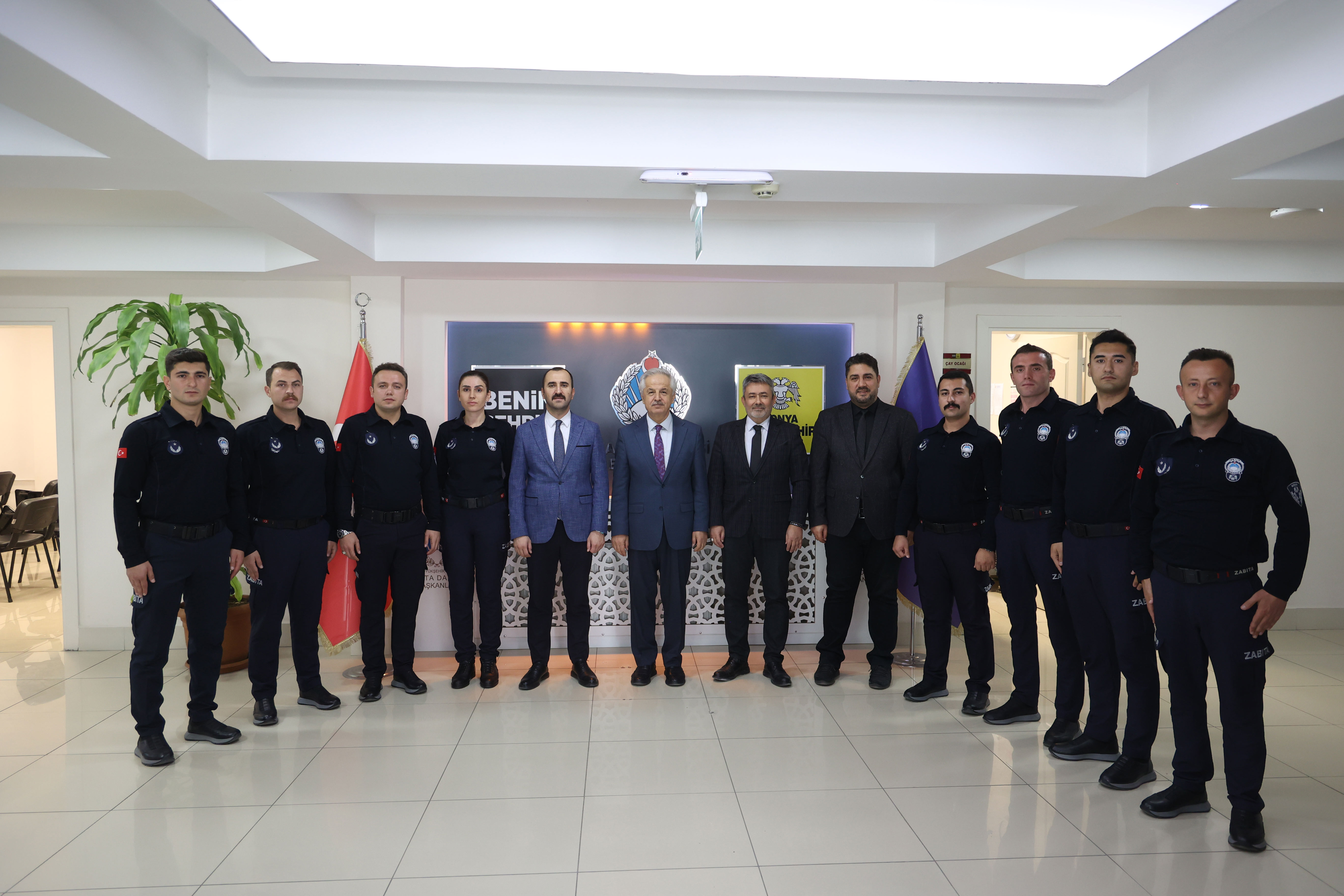 BÜYÜKŞEHİR’DE ZABITA KOMİSERLİĞİ SINAVINI KAZANAN PERSONELLER GÖREVE BAŞLADI