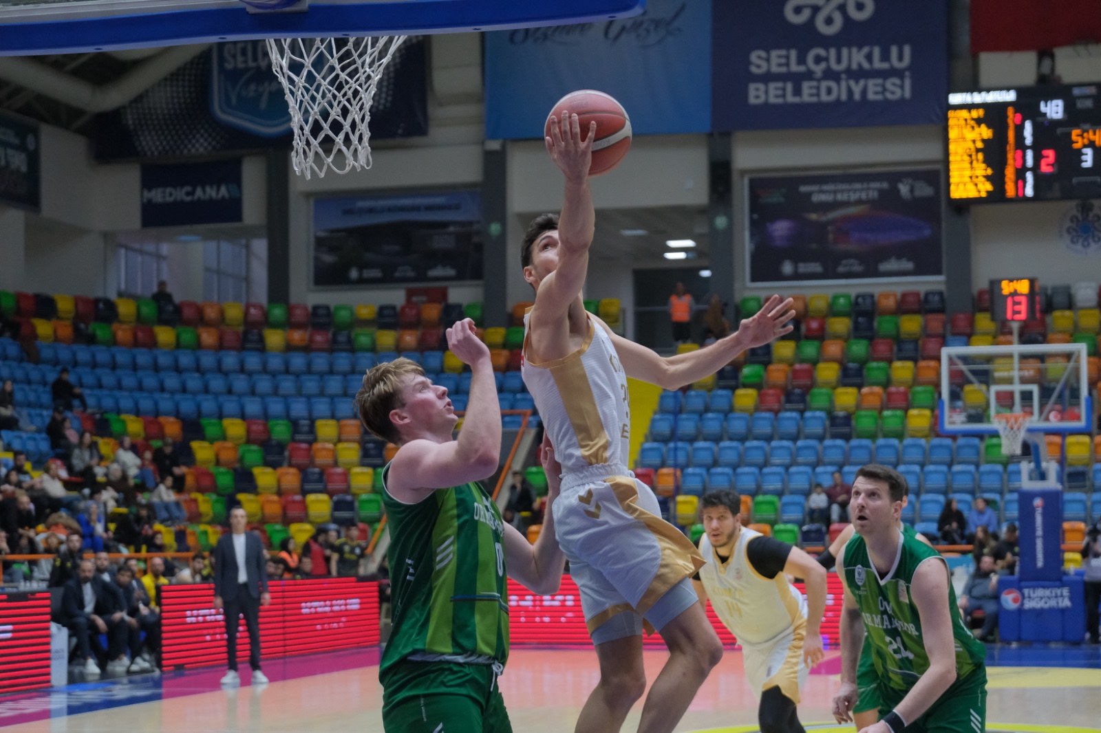 BÜYÜKŞEHİR'DEN ORMANSPOR’A GEÇİT YOK