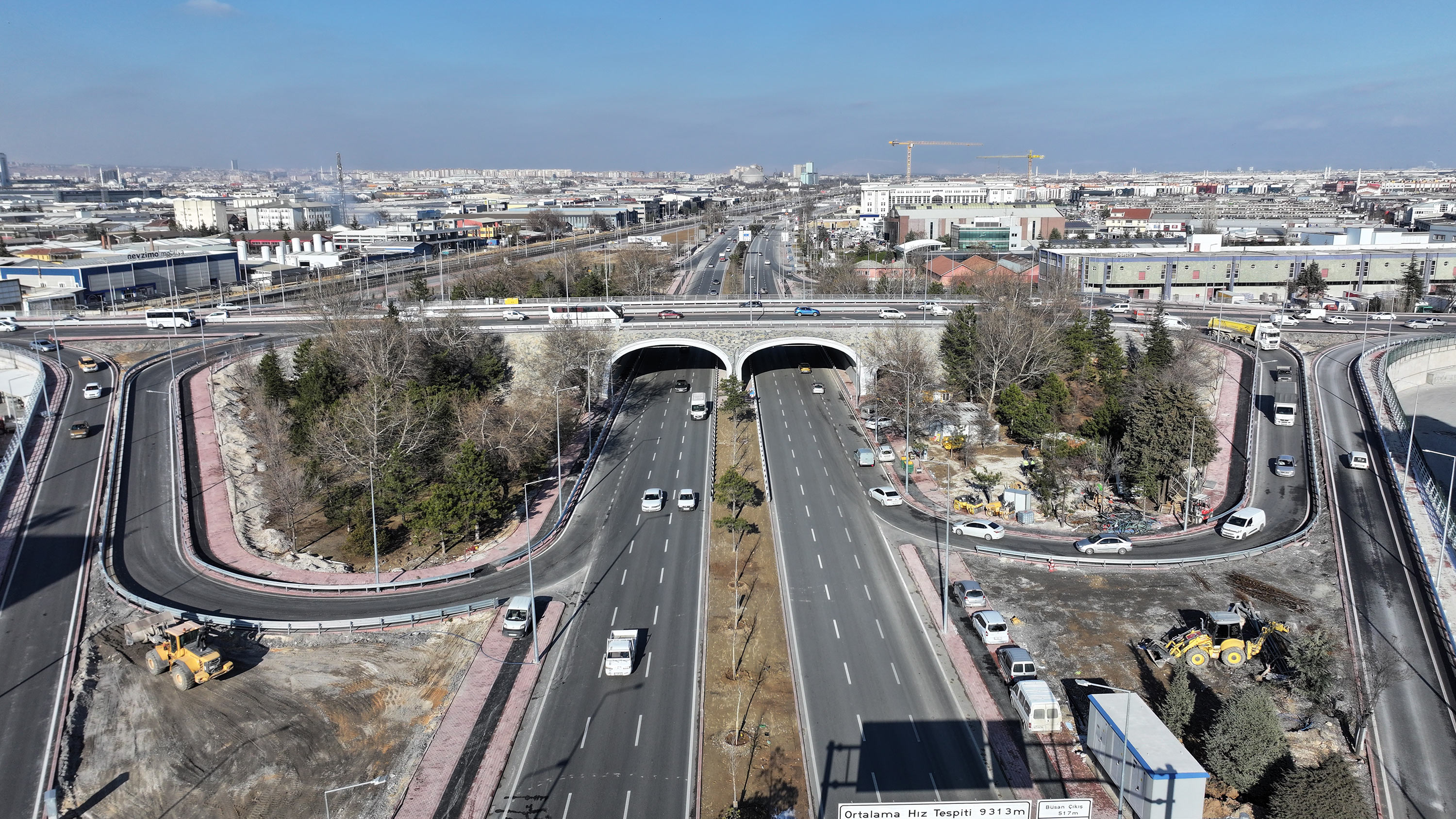 BAŞKAN ALTAY: “MARANGOZLAR KAVŞAĞI TÜM ŞERİTLERİ VE YONCA BAĞLANTILARIYLA HİZMET VERMEYE BAŞLADI”