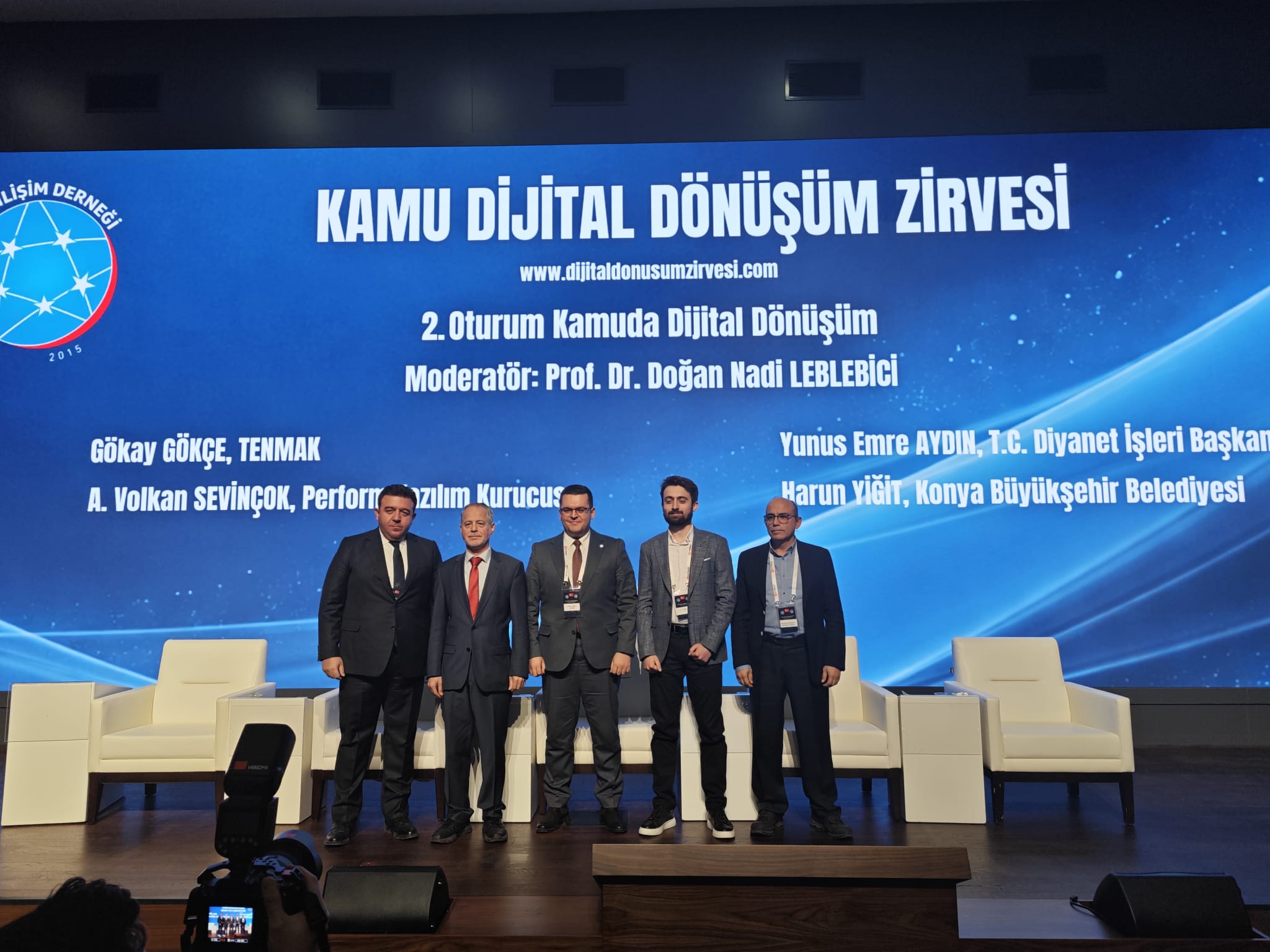 KONYA BÜYÜKŞEHİR VE KOSKİ’YE DİJİTAL DÖNÜŞÜM ÖDÜLÜ