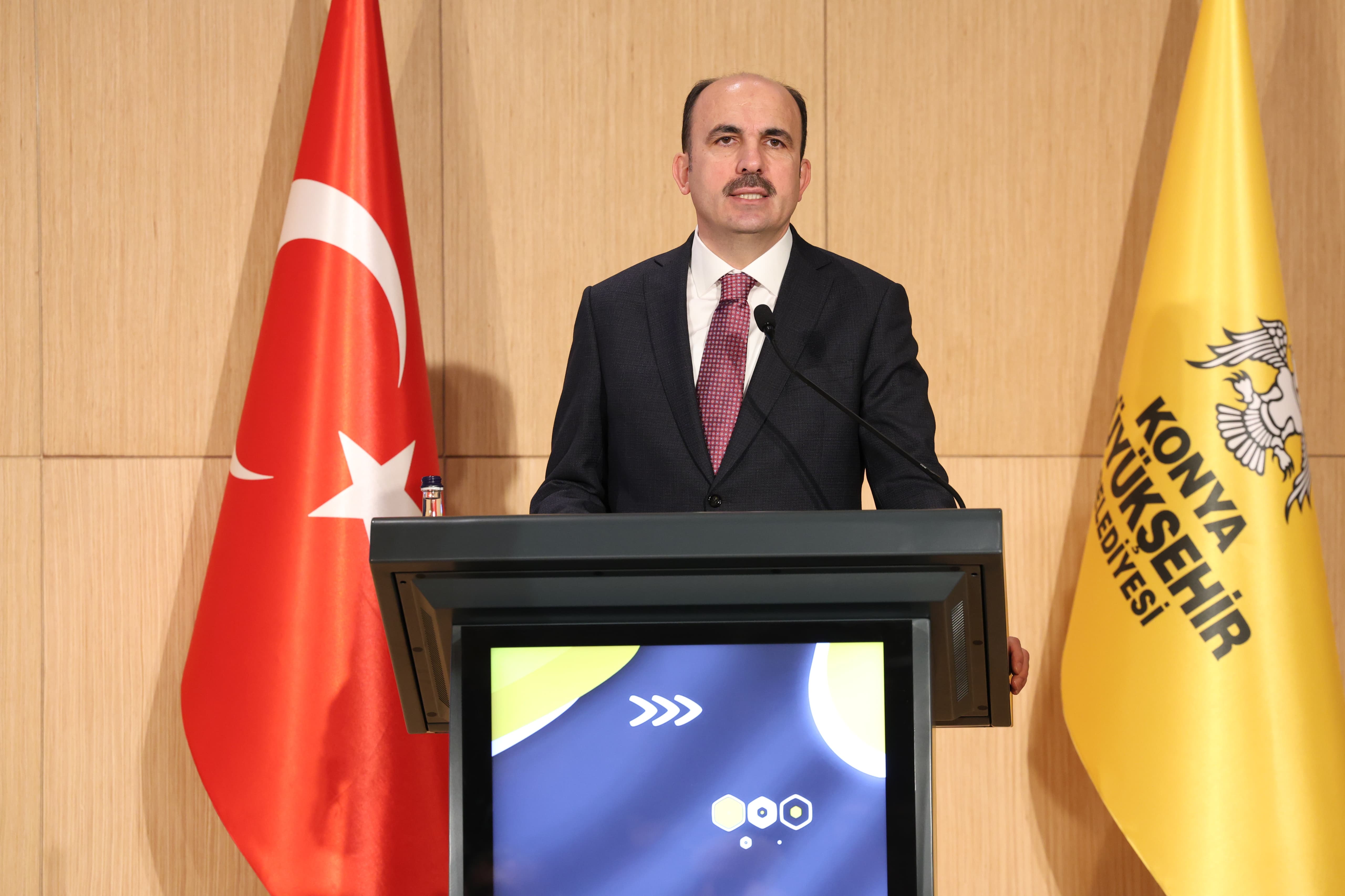 BAŞKAN ALTAY: “POPÜLER OLMAYI DEĞİL, KALICI OLMAYI AMAÇLIYORUZ”