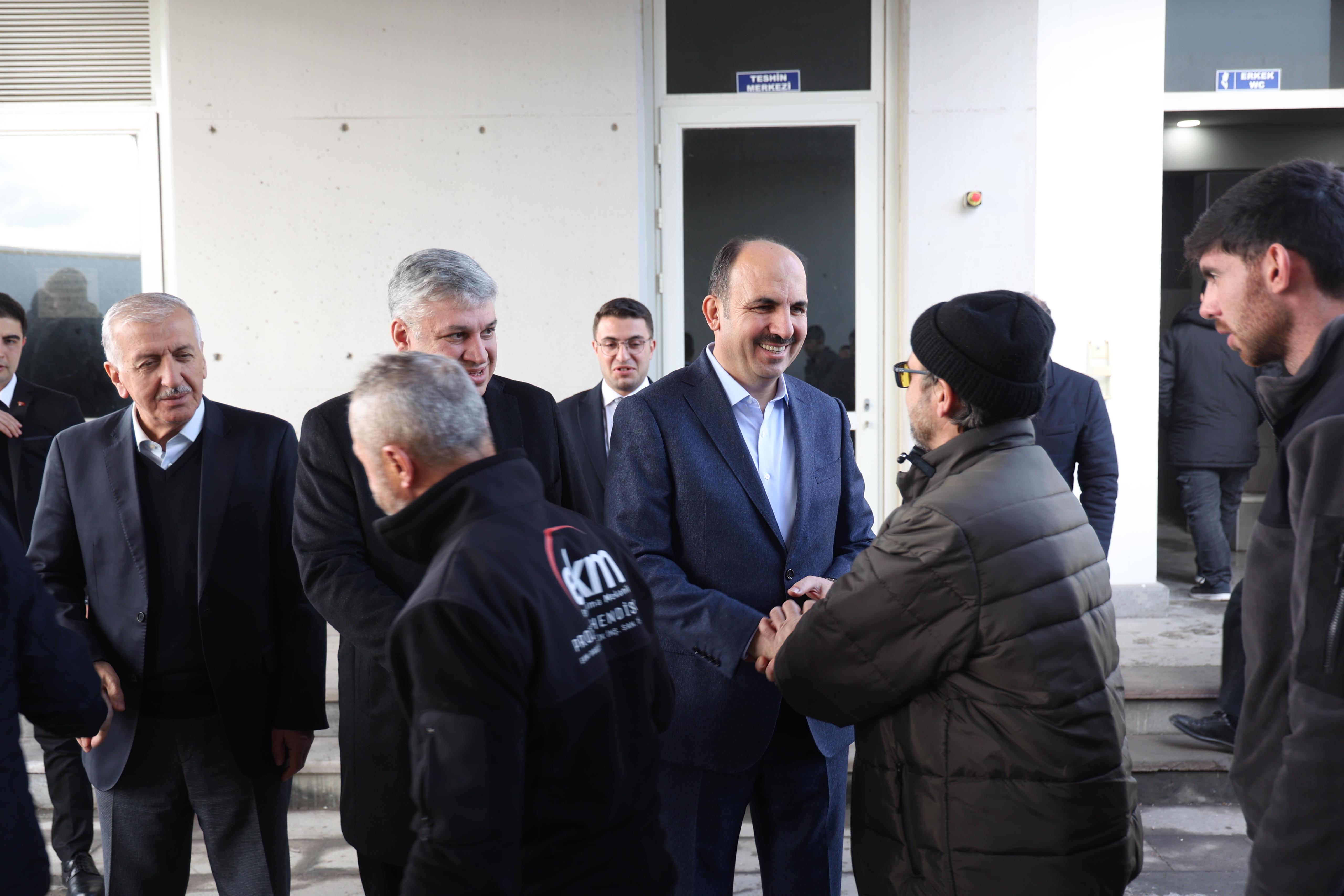 BAŞKAN ALTAY: “ORGANİZE SANAYİ BÖLGELERİNİN ULAŞIM VE KONUT SORUNUNU ÇÖZMEK İÇİN ÇALIŞIYORUZ”