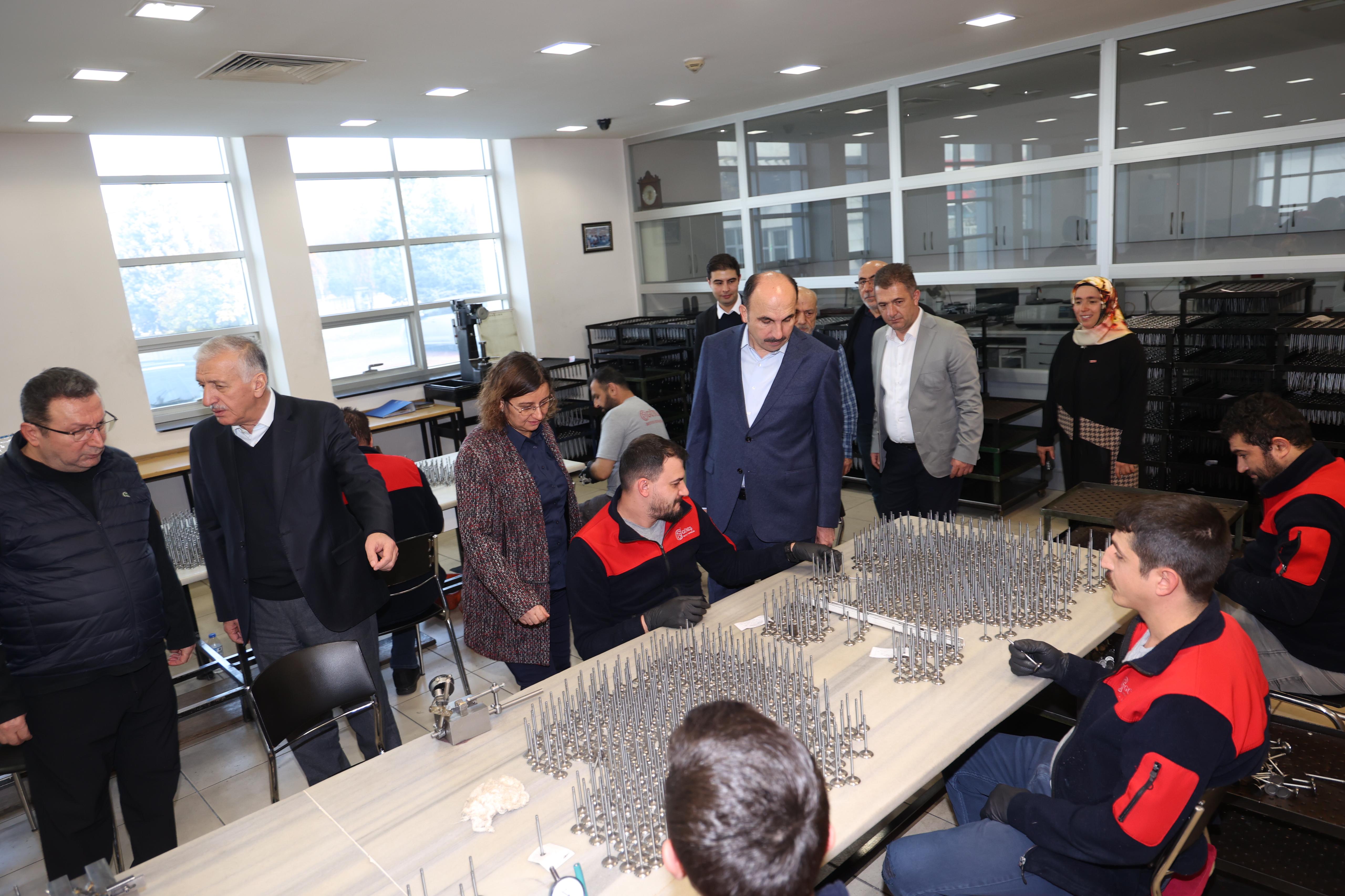 BAŞKAN ALTAY: “ORGANİZE SANAYİ BÖLGELERİNİN ULAŞIM VE KONUT SORUNUNU ÇÖZMEK İÇİN ÇALIŞIYORUZ”