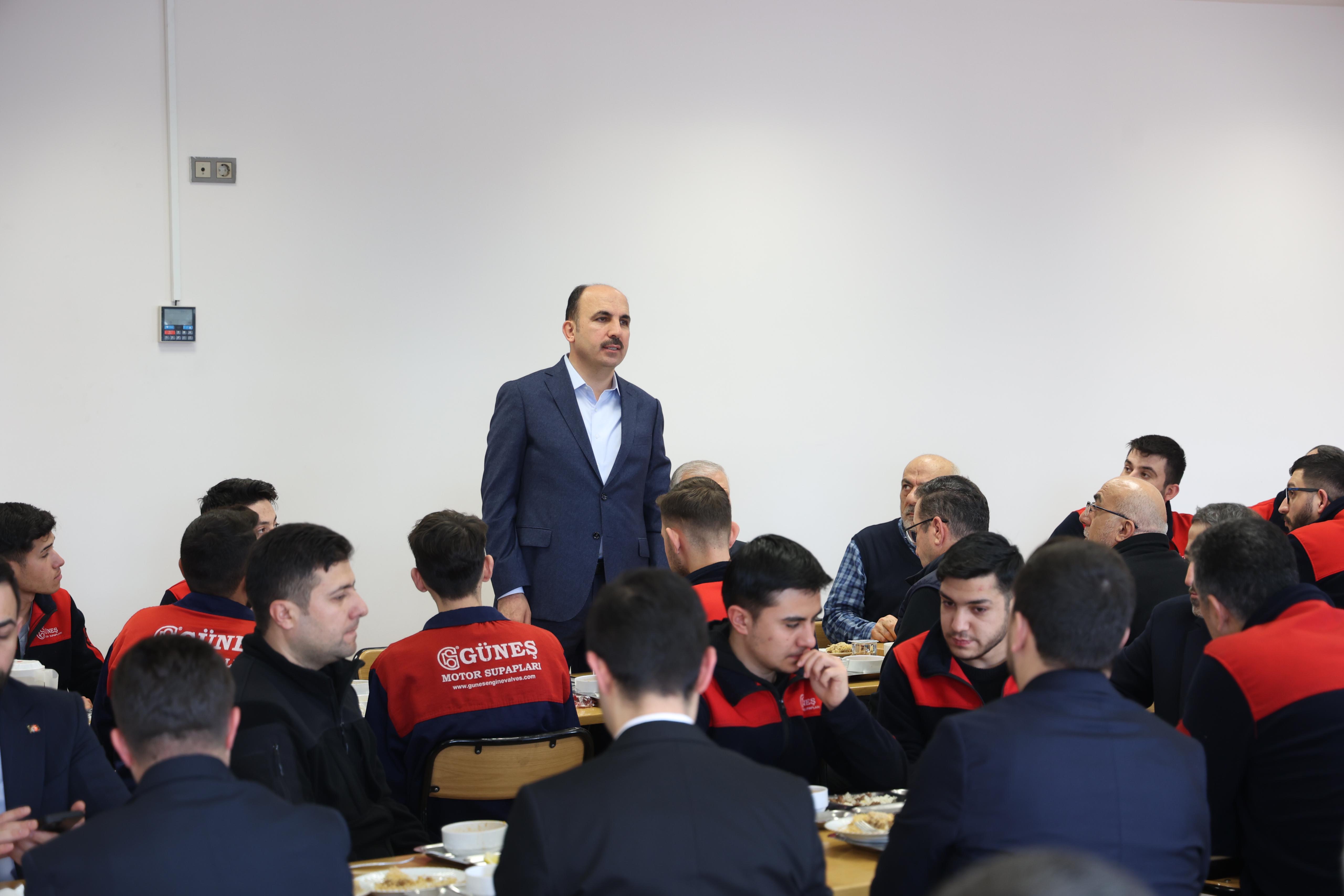 BAŞKAN ALTAY: “ORGANİZE SANAYİ BÖLGELERİNİN ULAŞIM VE KONUT SORUNUNU ÇÖZMEK İÇİN ÇALIŞIYORUZ”