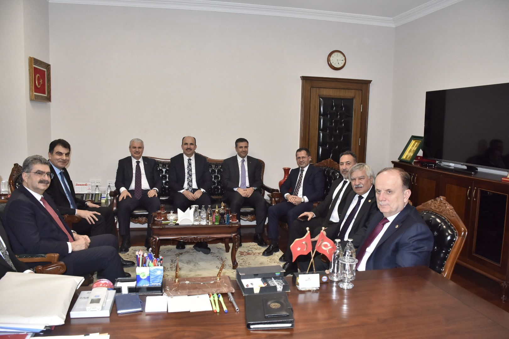 KONYA HEYETİNDEN MİLLİ SAVUNMA BAKANI YAŞAR GÜLER’E ZİYARET