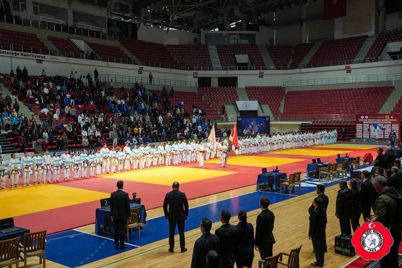 KONYA BÜYÜKŞEHİR ÜMİTLER JUDO TAKIMI TÜRKİYE İKİNCİSİ OLDU