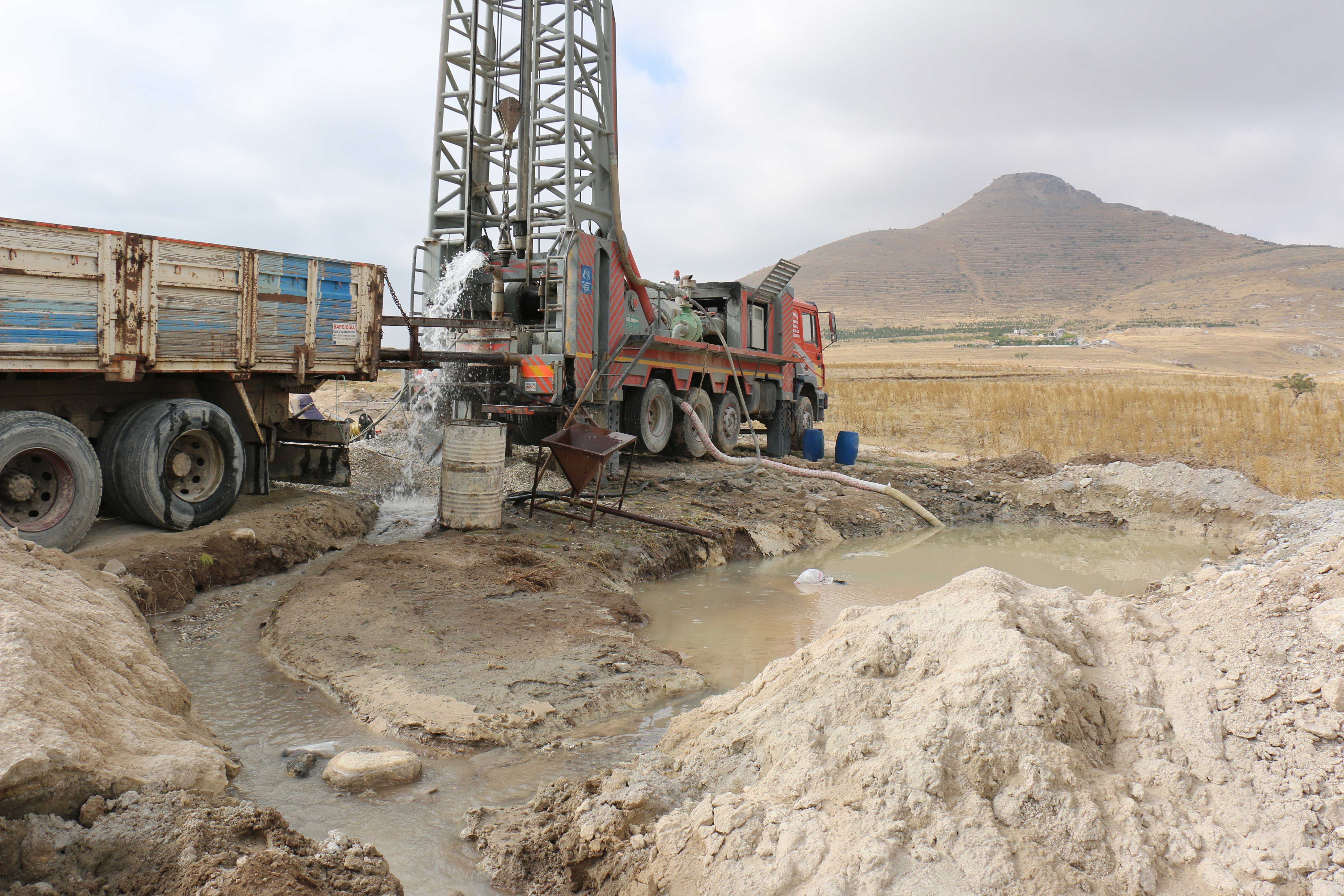 BAŞKAN ALTAY: “SAĞLIKLI VE KESİNTİSİZ İÇME SUYU İÇİN TEDBİRLERİ ÖNCEDEN ALARAK ÇALIŞIYORUZ”