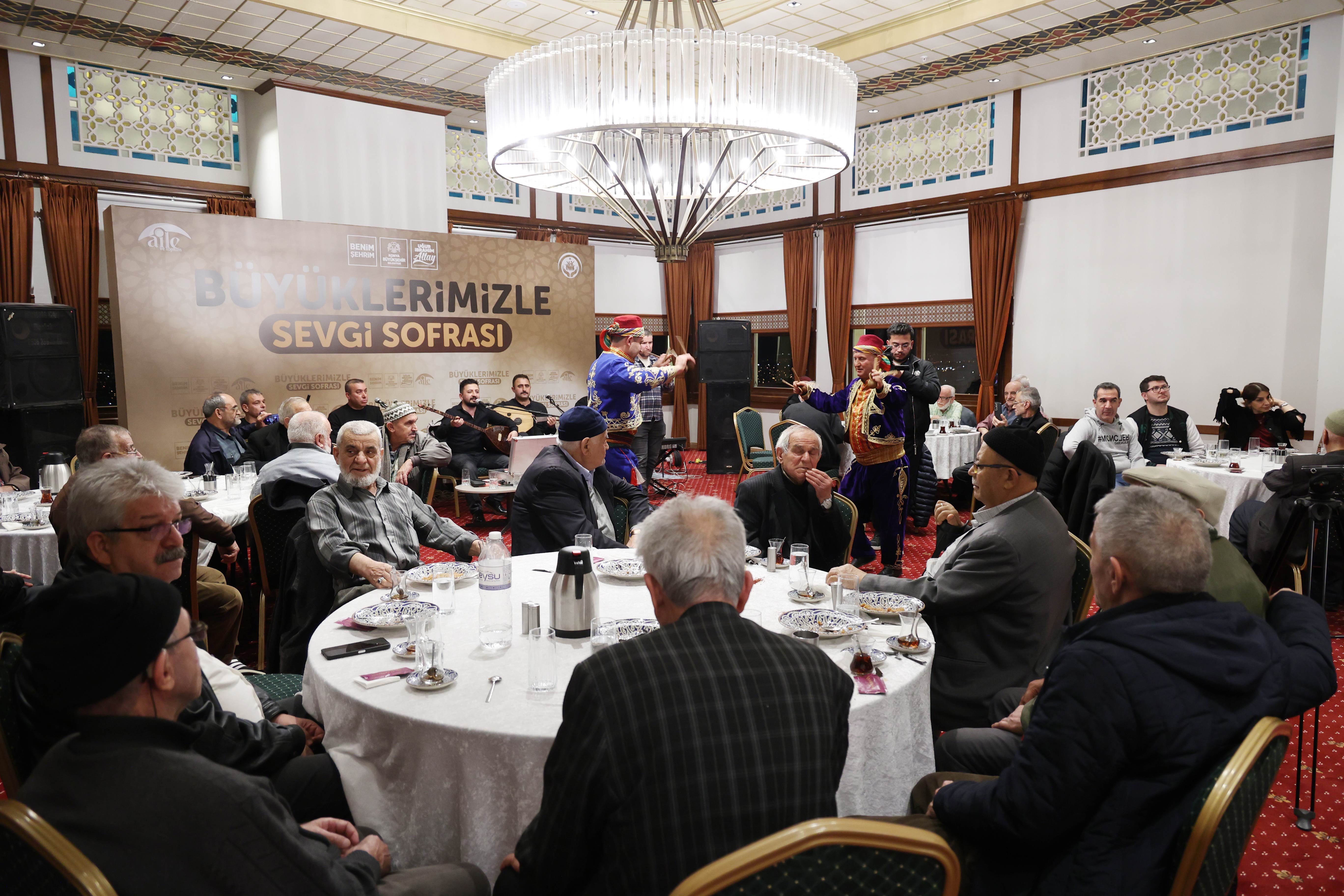 KONYA BÜYÜKŞEHİR’DEN “BÜYÜKLERİMİZLE SEVGİ SOFRASI” PROGRAMI