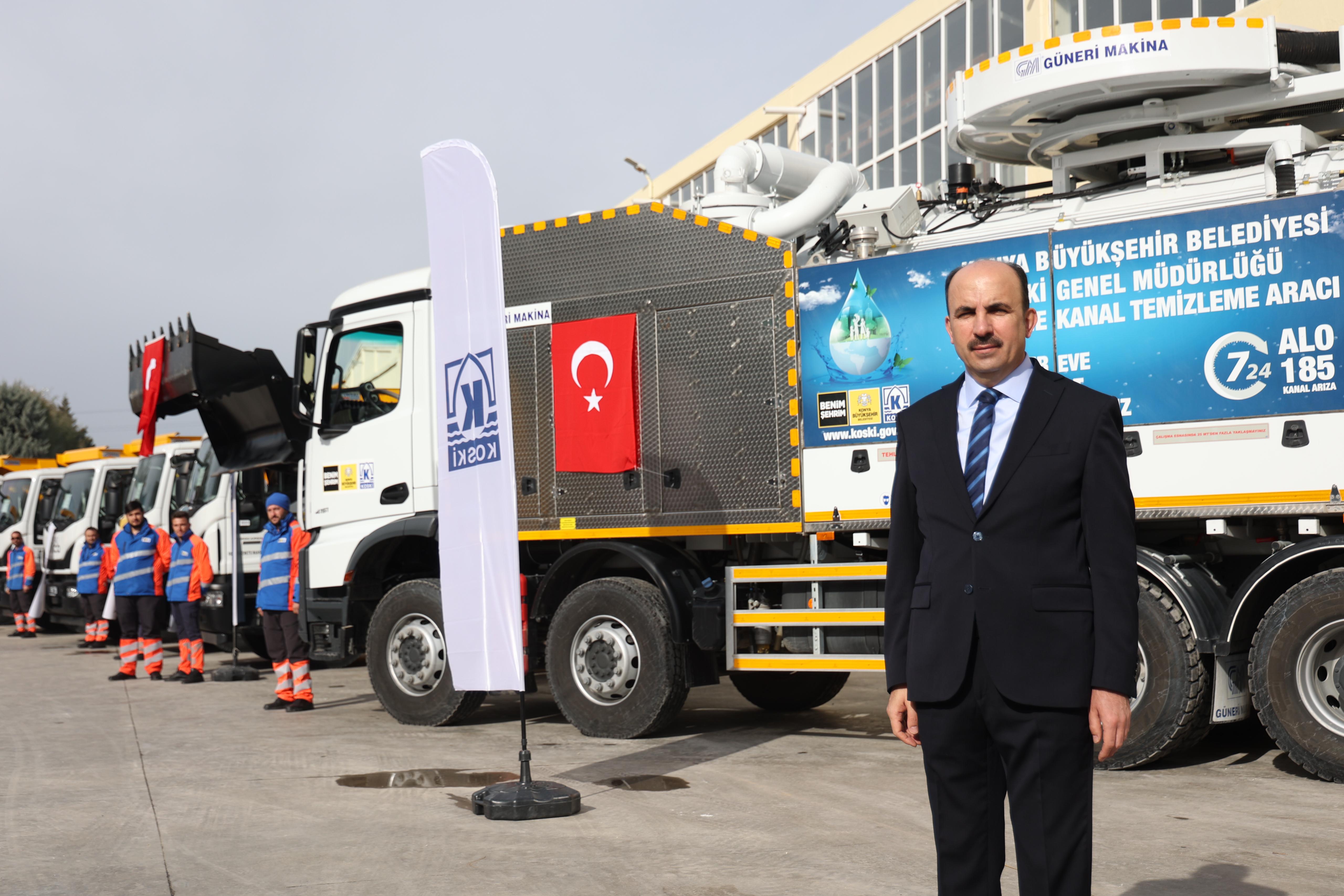 BAŞKAN ALTAY 177 MİLYON LİRA BEDELLE KOSKİ ARAÇ FİLOSUNA KAZANDIRILAN 19 YENİ ARACI TANITTI