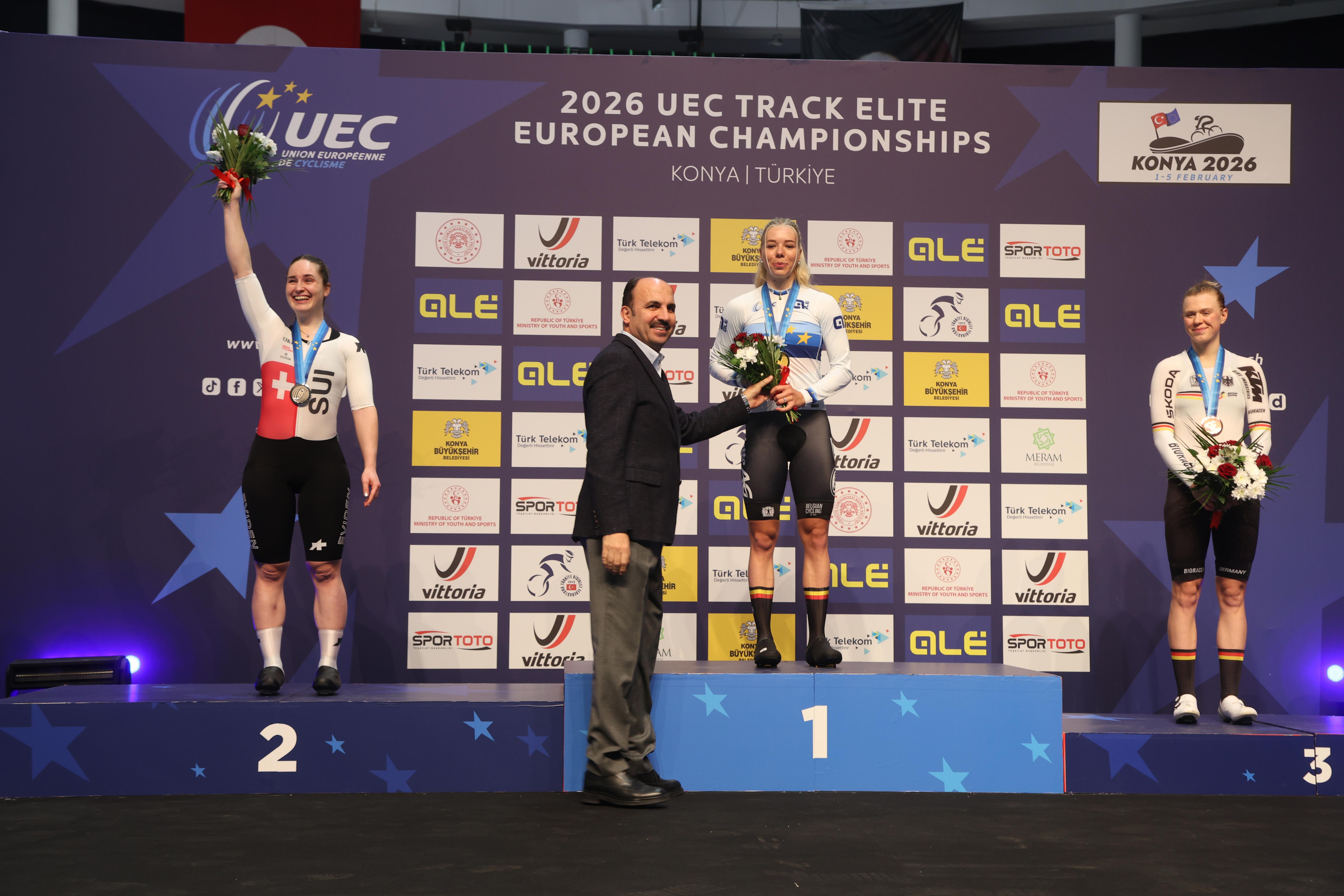 BAŞKAN ALTAY AVRUPA PİST BİSİKLETİ ŞAMPİYONASI’NA KATILAN SPORCULARA VE EMEĞİ GEÇENLERE TEŞEKKÜR ETTİ