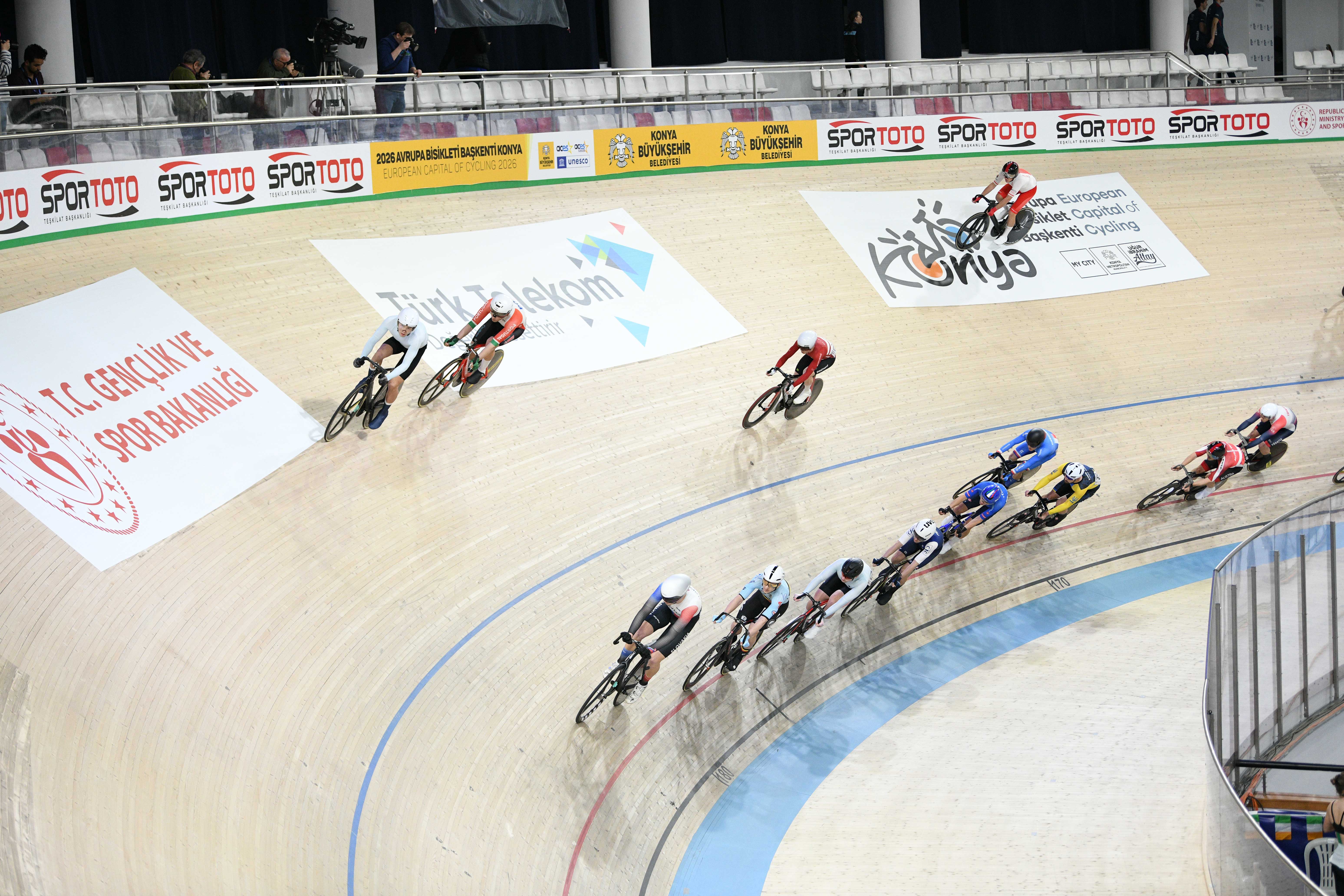 BAŞKAN ALTAY AVRUPA PİST BİSİKLETİ ŞAMPİYONASI’NA KATILAN SPORCULARA VE EMEĞİ GEÇENLERE TEŞEKKÜR ETTİ