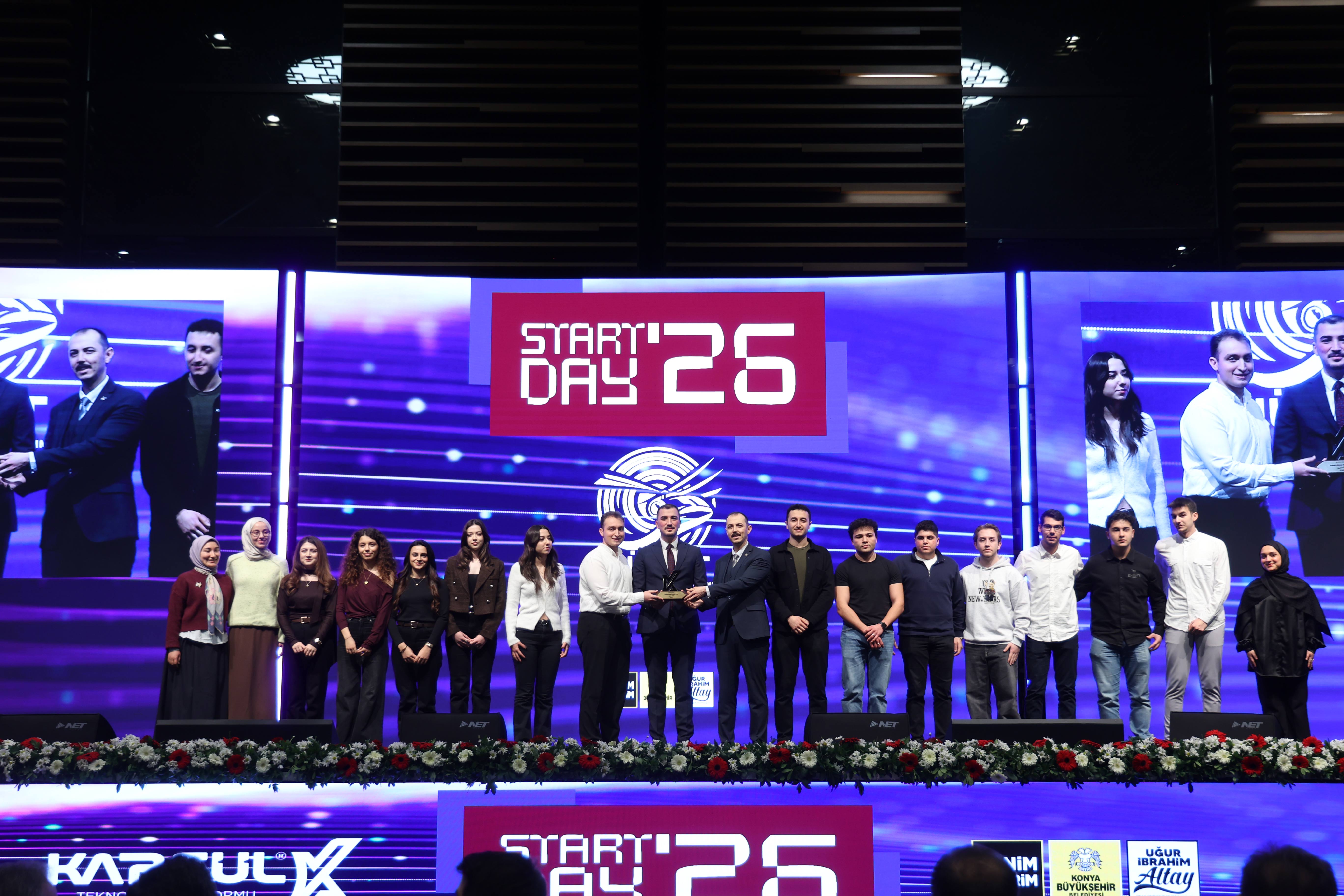 TEKNOFEST’TE DERECEYE GİREN KAPSÜL TAKIMLARI START DAY’26 ETKİNLİĞİNDE ÖDÜLLERİNİ ALDI