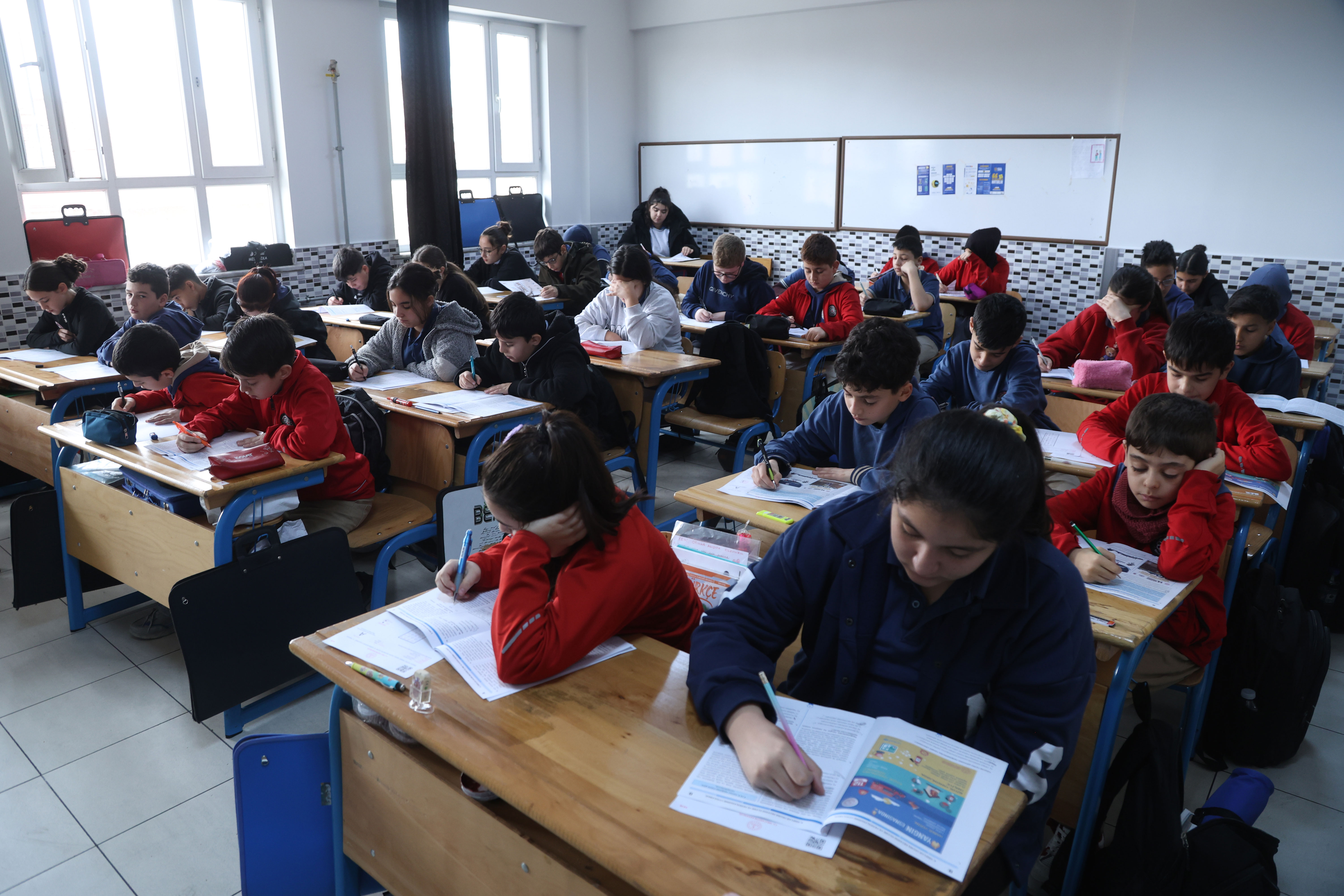 KONYA BÜYÜKŞEHİR 31 İLÇEDEKİ ORTAOKUL VE LİSE ÖĞRENCİLERİ İÇİN İZLEME VE DEĞERLENDİRME SINAVI GERÇEKLEŞTİRİYOR