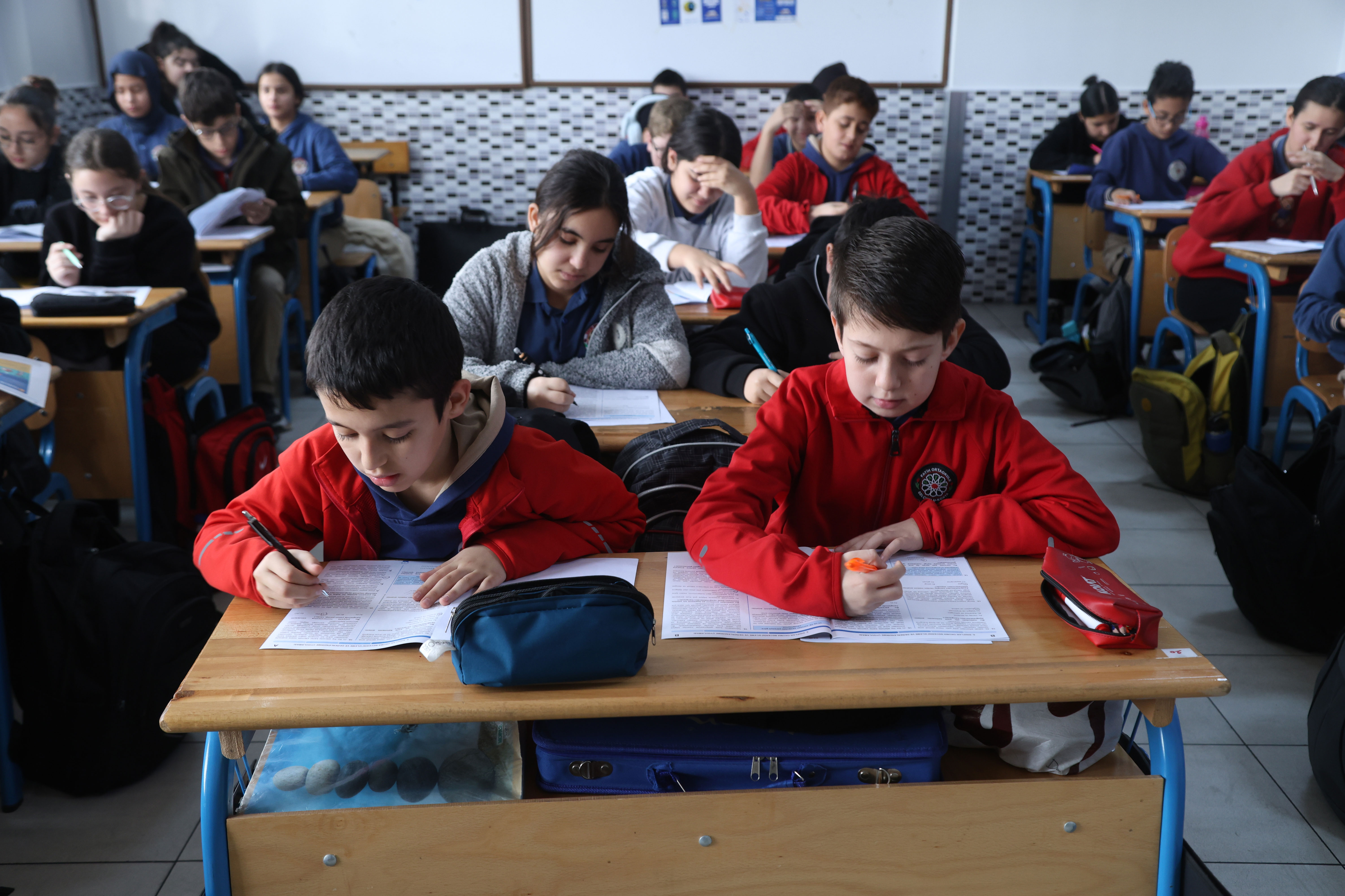 KONYA BÜYÜKŞEHİR 31 İLÇEDEKİ ORTAOKUL VE LİSE ÖĞRENCİLERİ İÇİN İZLEME VE DEĞERLENDİRME SINAVI GERÇEKLEŞTİRİYOR