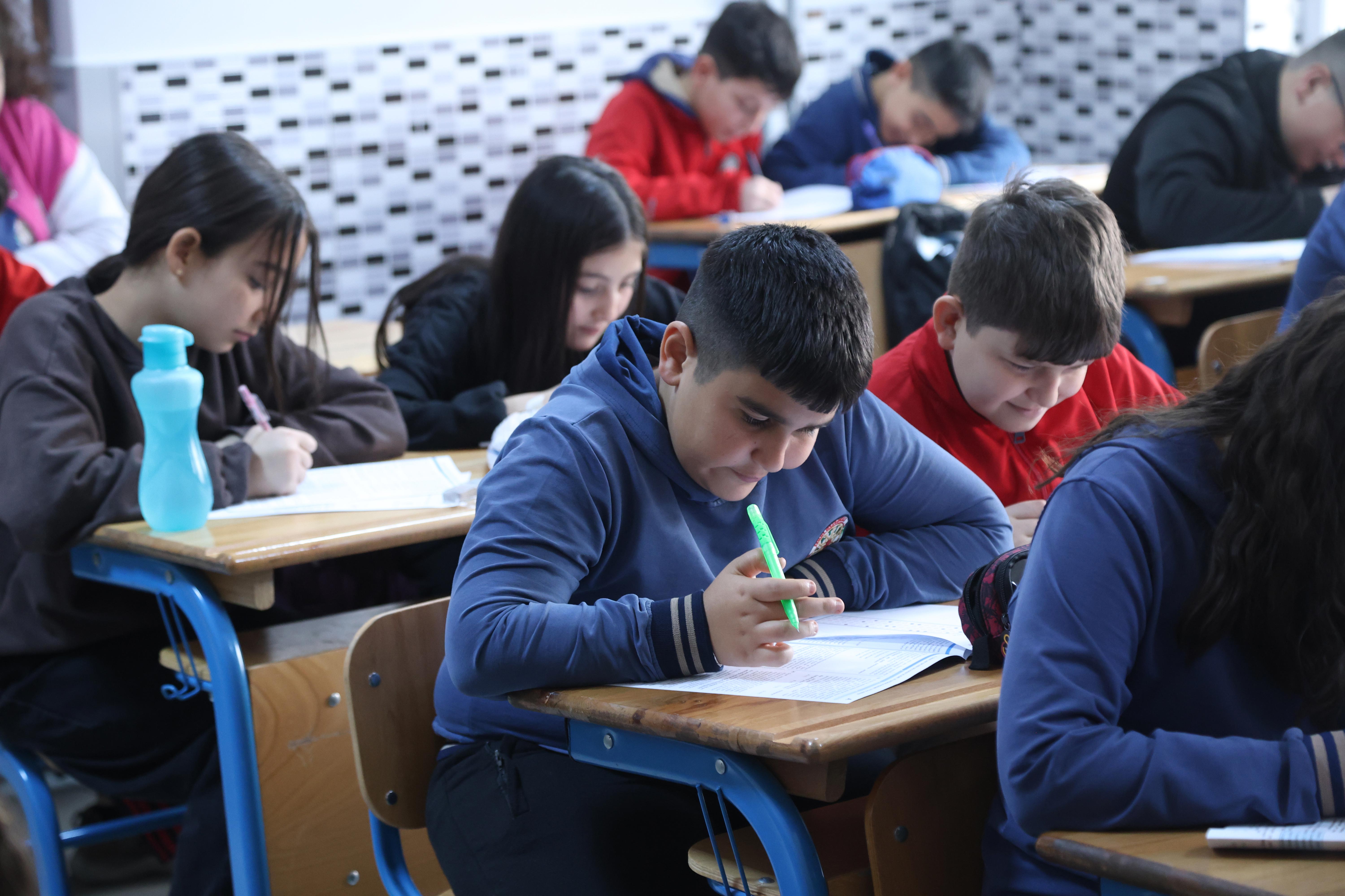 KONYA BÜYÜKŞEHİR 31 İLÇEDEKİ ORTAOKUL VE LİSE ÖĞRENCİLERİ İÇİN İZLEME VE DEĞERLENDİRME SINAVI GERÇEKLEŞTİRİYOR