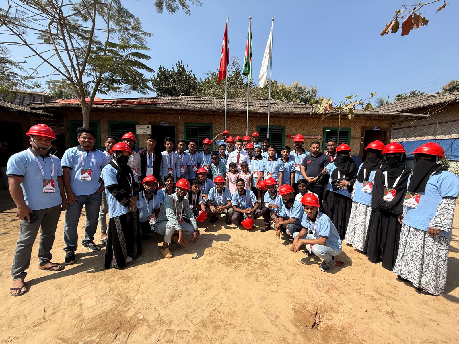 KONYA BÜYÜKŞEHİR VE TİKA’DAN ARAKANLI MÜLTECİLERE AFET EĞİTİMİ