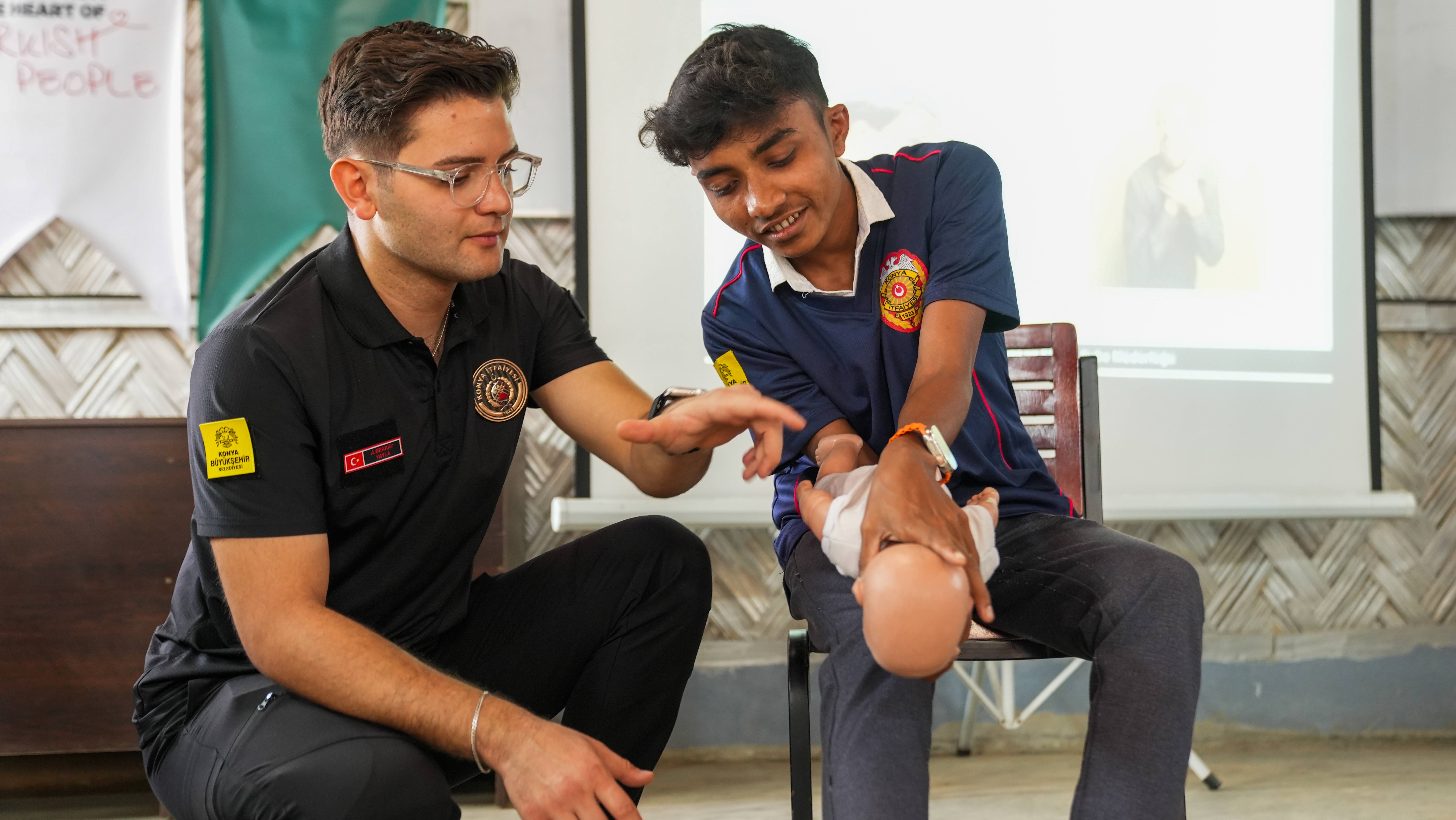 KONYA BÜYÜKŞEHİR VE TİKA’DAN ARAKANLI MÜLTECİLERE AFET EĞİTİMİ