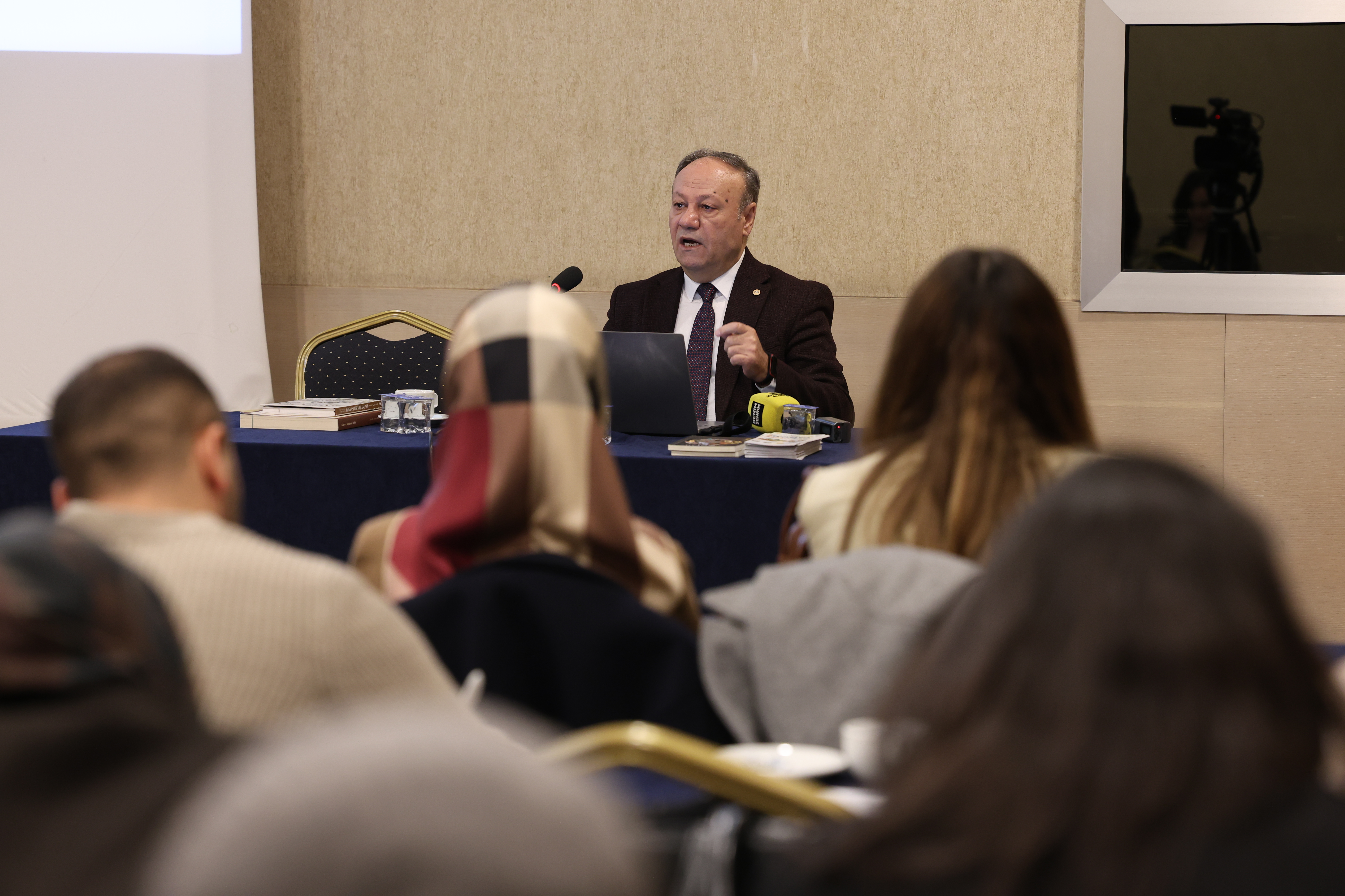 "KONYA'NIN ZENGİNLİKLERİ: TURİZM VE KÜLTÜREL MİRAS EĞİTİMLERİ" PROGRAMI İLE ŞEHRİN SAKLI MİRASLARI ANLATILDI