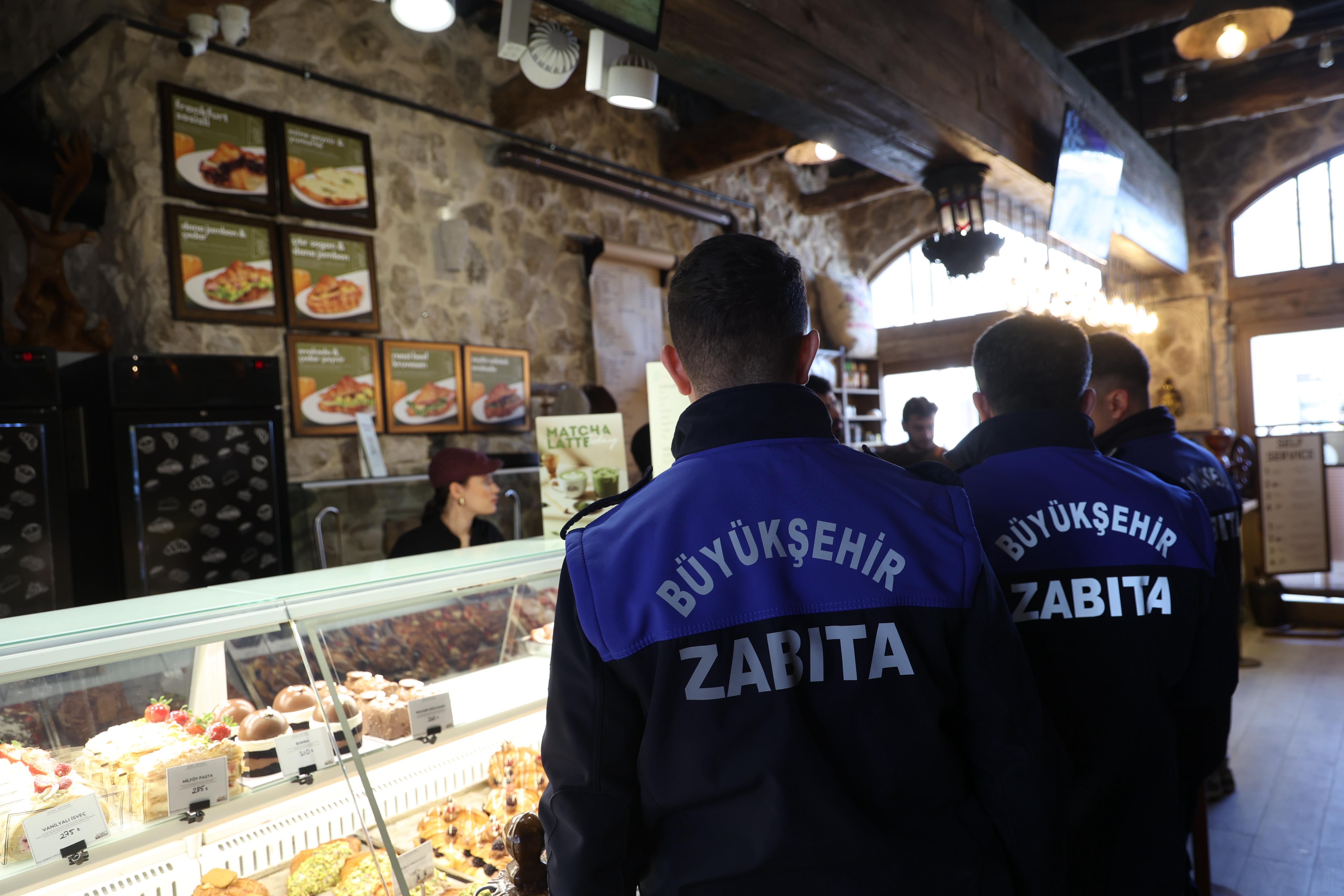 KONYA BÜYÜKŞEHİR ZABITASI RAMAZAN AYI ÖNCESİ GIDA DENETİMLERİNİ ARTIRDI