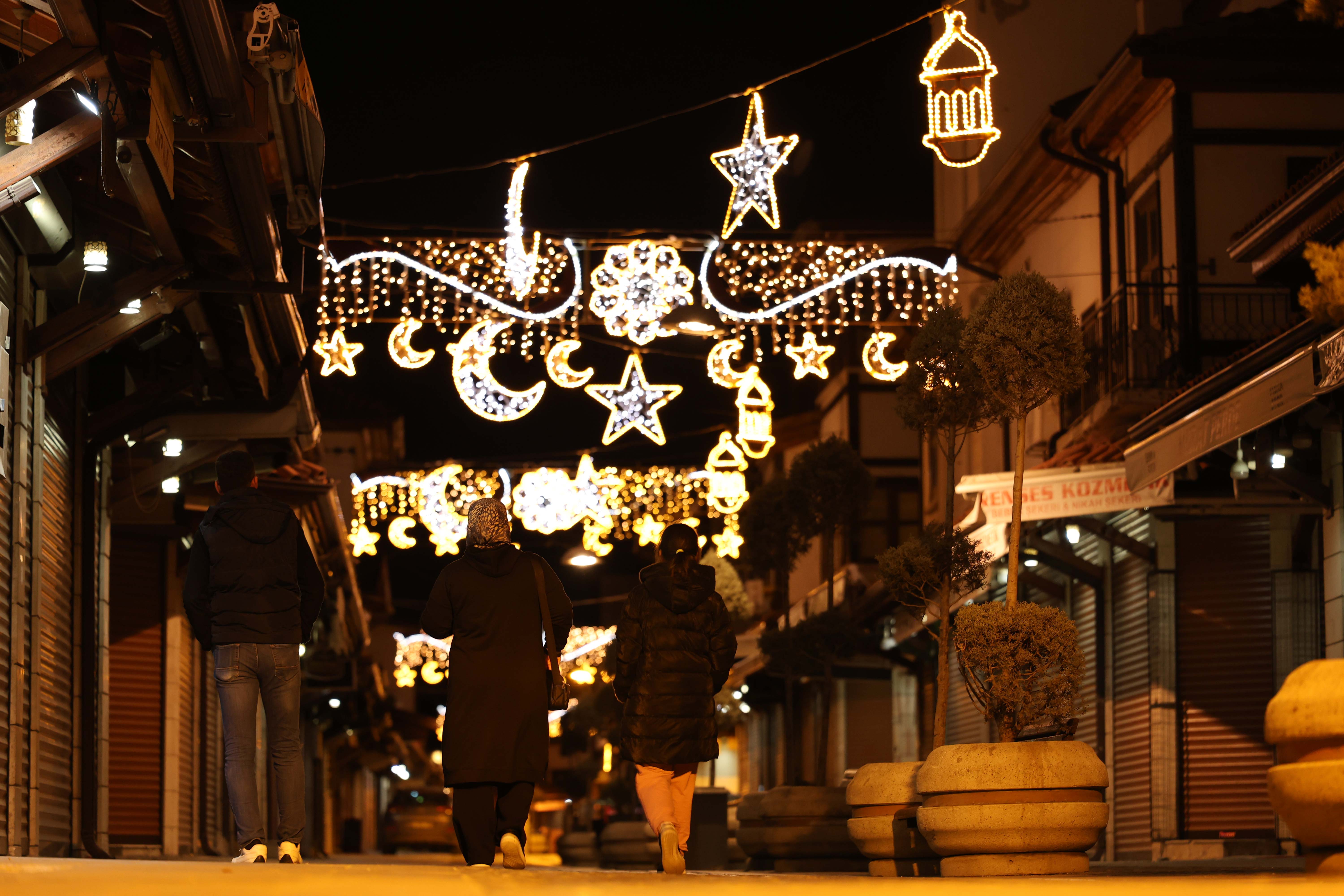 KONYA 11 AYIN SULTANI RAMAZAN’A IŞIL IŞIL GİRİYOR
