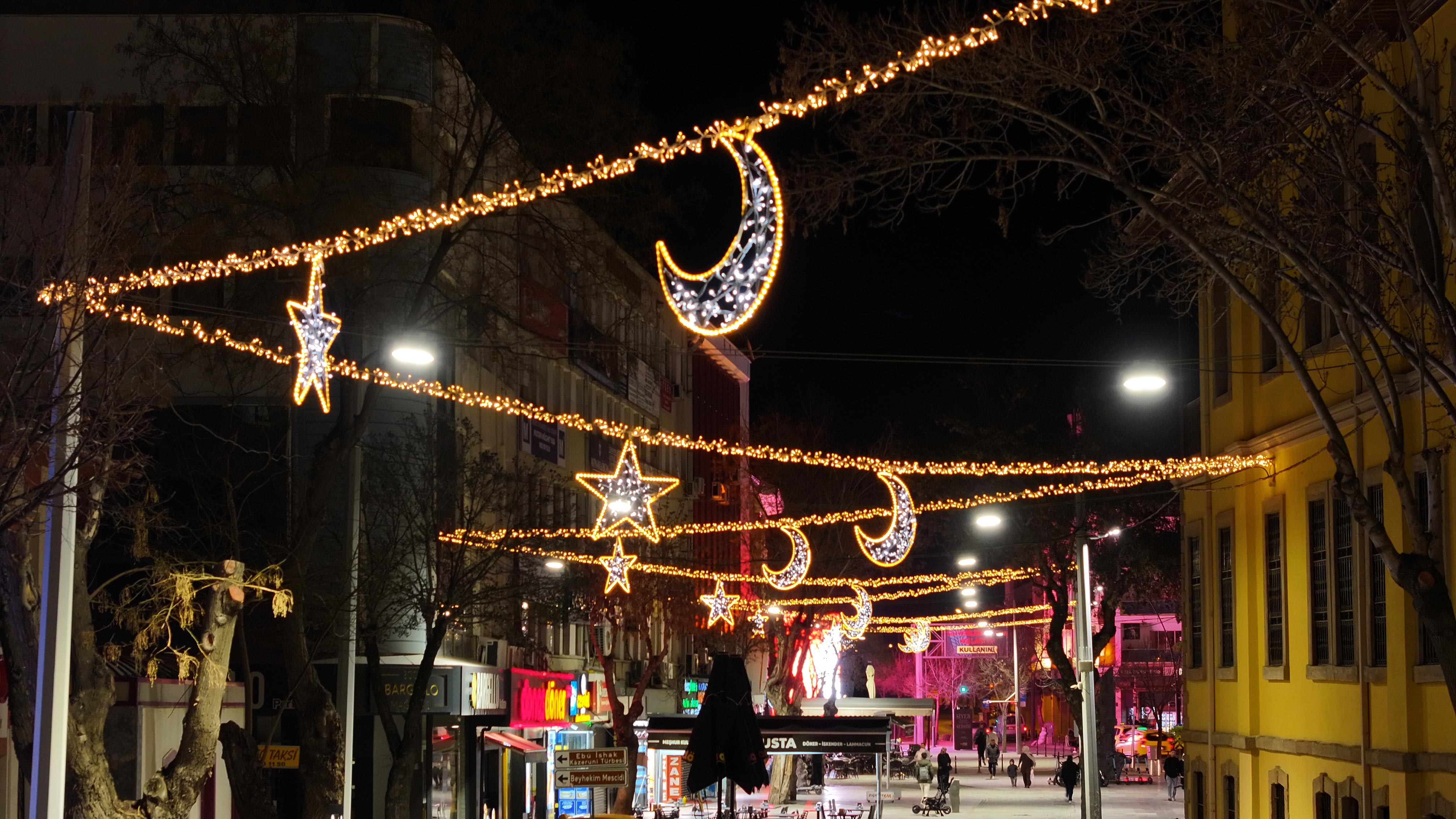 KONYA 11 AYIN SULTANI RAMAZAN’A IŞIL IŞIL GİRİYOR