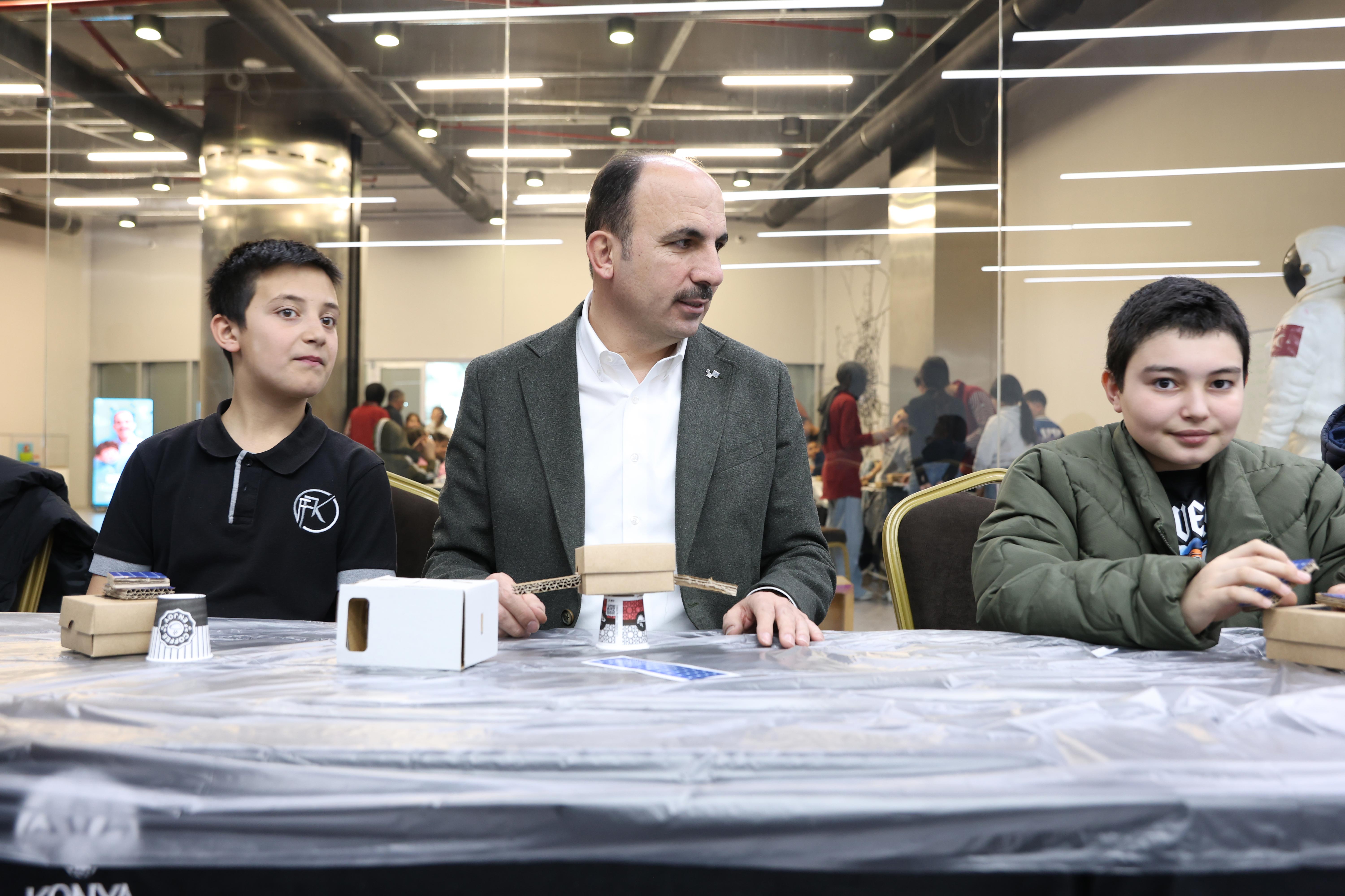 BAŞKAN ALTAY: “28 İLÇEMİZDEN 14 BİN ÖĞRENCİMİZ BU YIL BİLİM MERKEZİ İLE TANIŞMIŞ OLACAK”