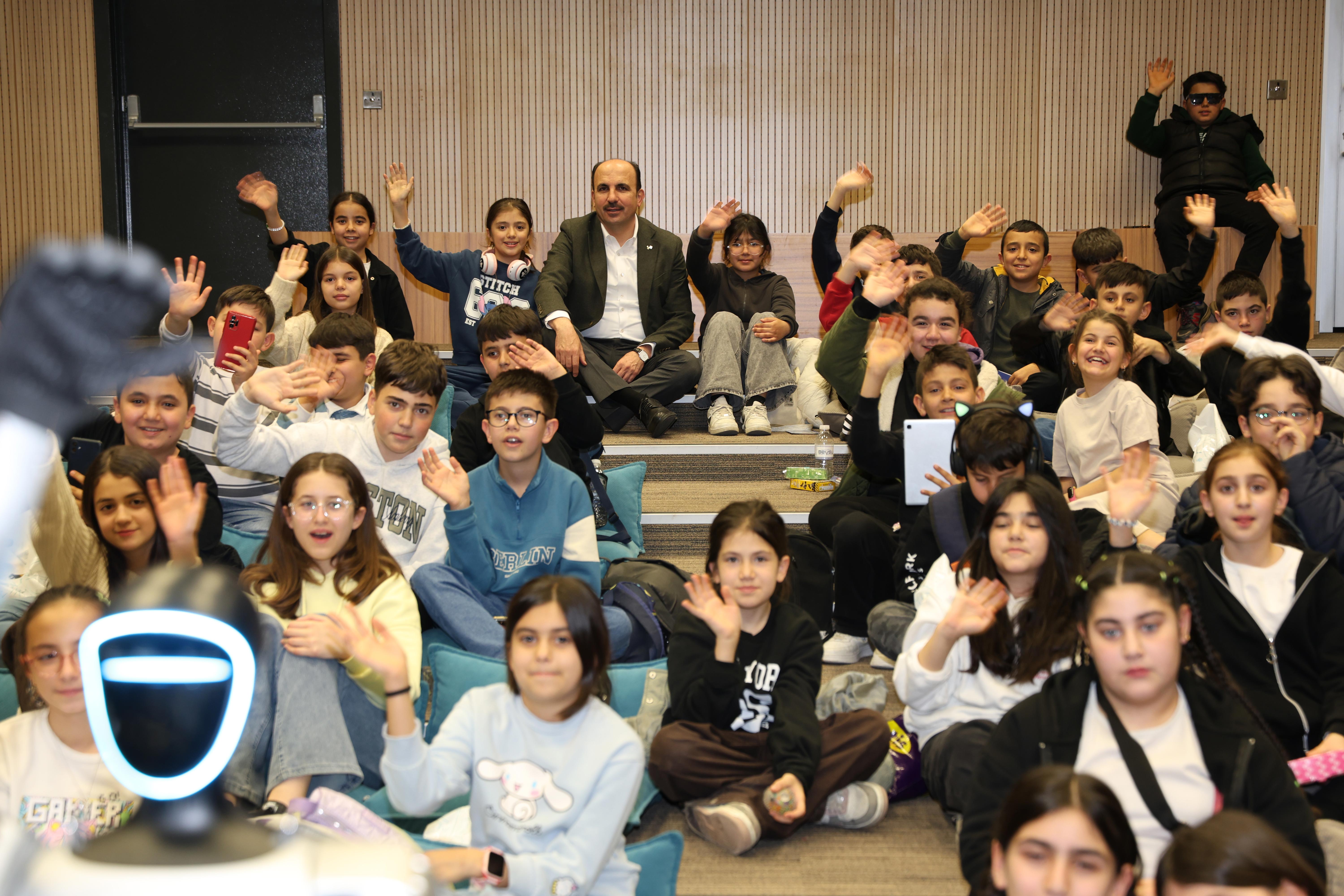 BAŞKAN ALTAY: “28 İLÇEMİZDEN 14 BİN ÖĞRENCİMİZ BU YIL BİLİM MERKEZİ İLE TANIŞMIŞ OLACAK”