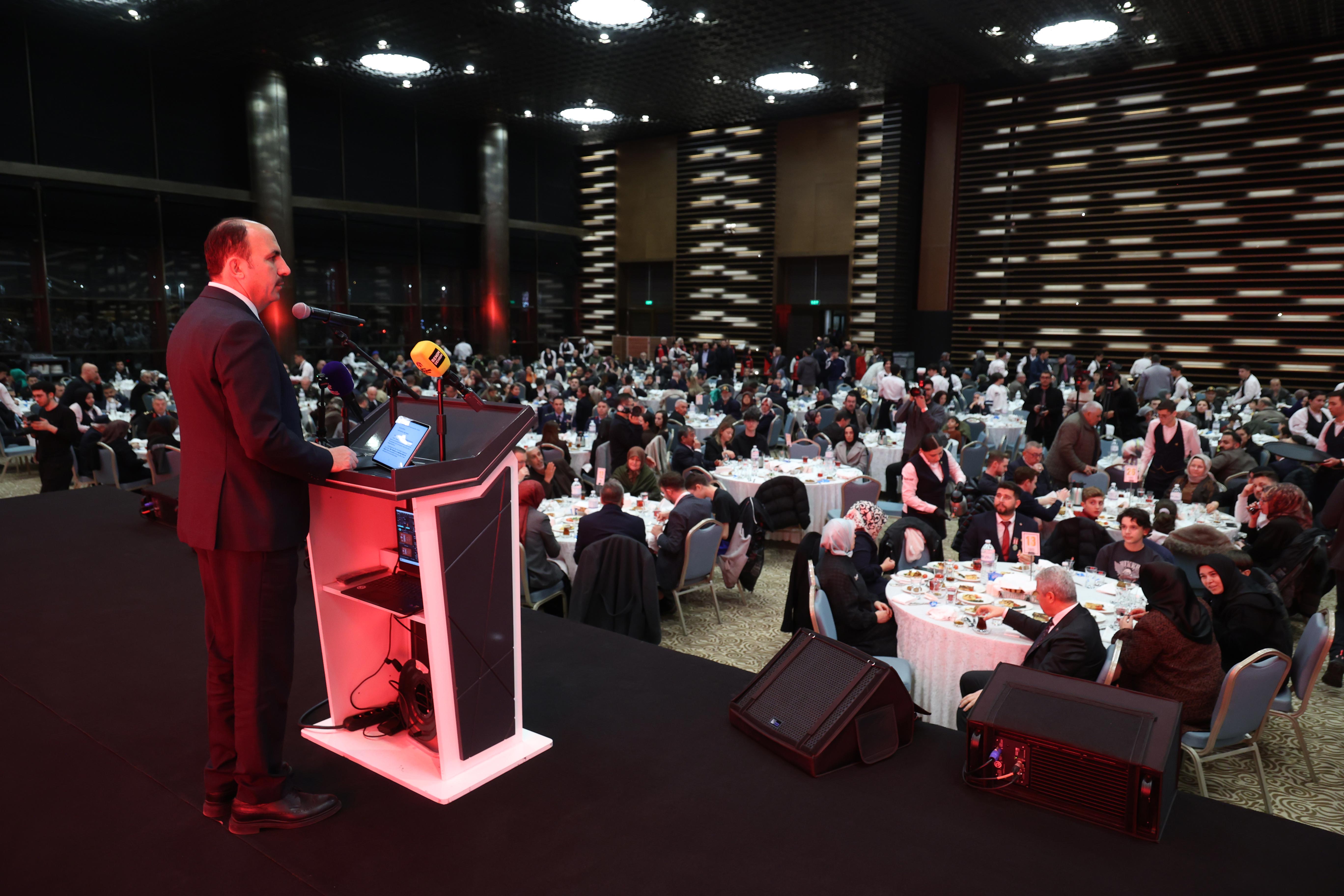 KONYA’DAKİ ŞEHİT AİLELERİ, GAZİLER VE GAZİ YAKINLARI "BÜYÜK AİLE SOFRASI"NDA BULUŞTU