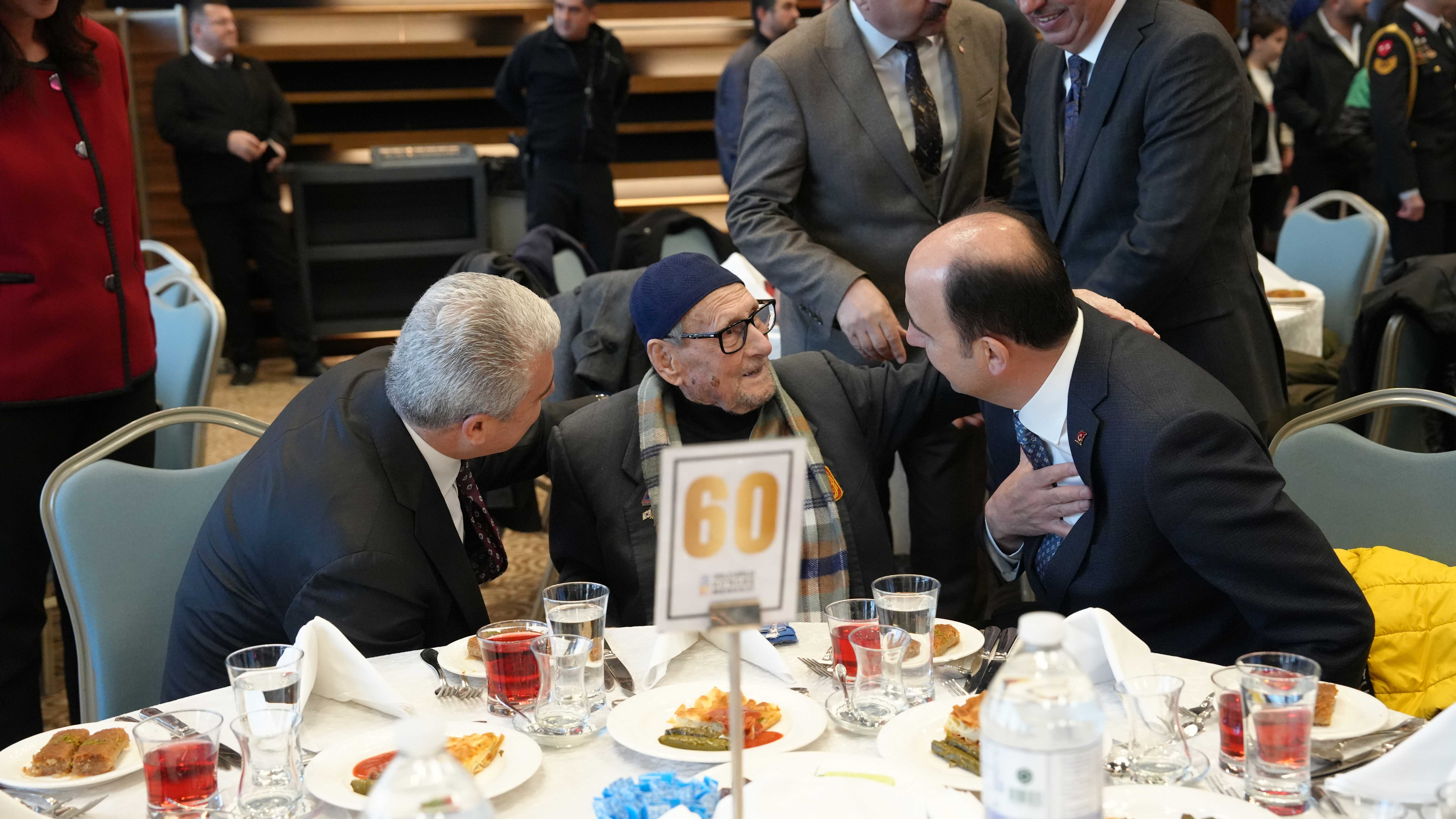 KONYA’DAKİ ŞEHİT AİLELERİ, GAZİLER VE GAZİ YAKINLARI "BÜYÜK AİLE SOFRASI"NDA BULUŞTU