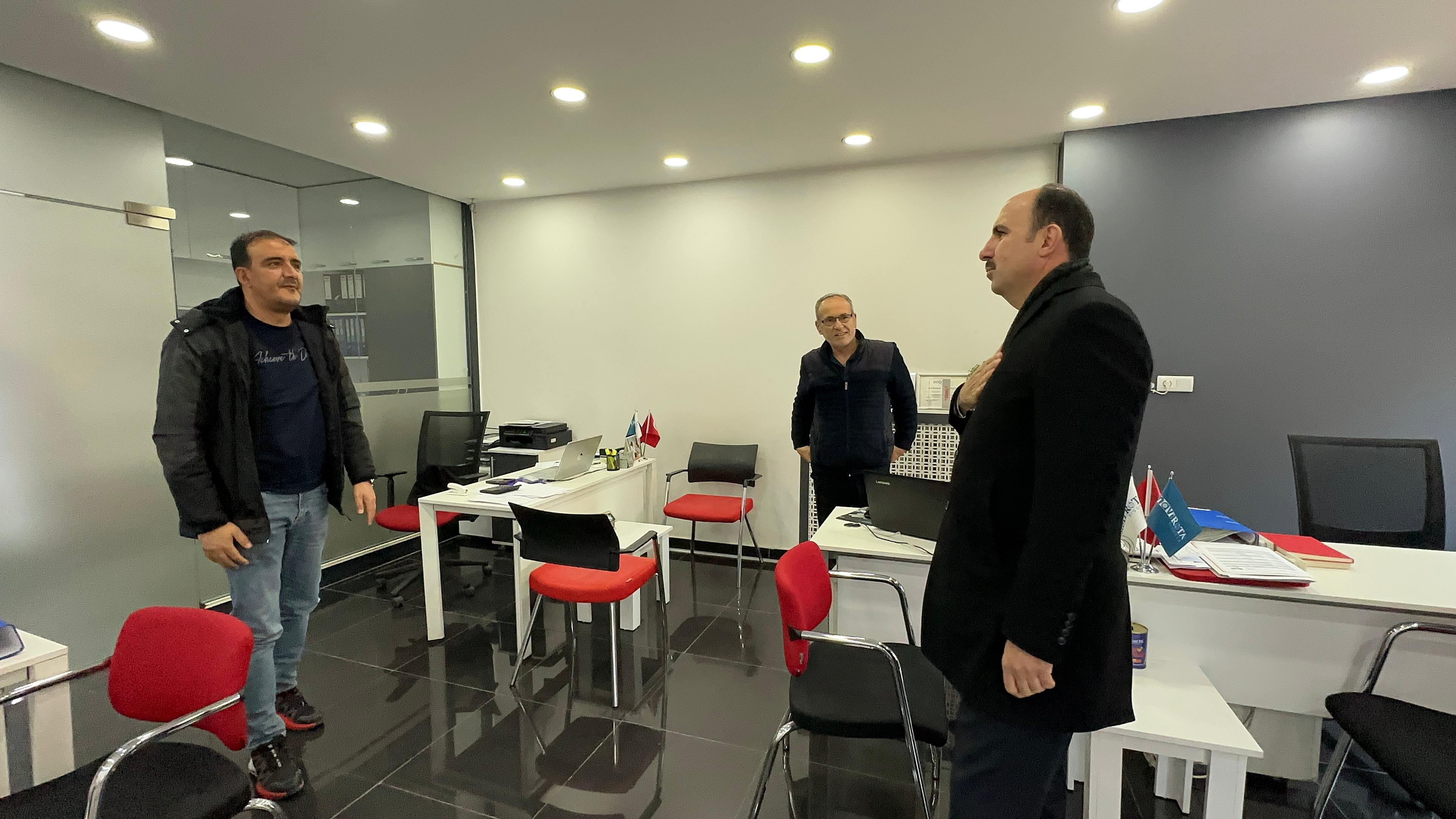 BAŞKAN ALTAY ŞEHİR MERKEZİNDE İFTAR ÖNCESİ ESNAFI ZİYARET ETTİ