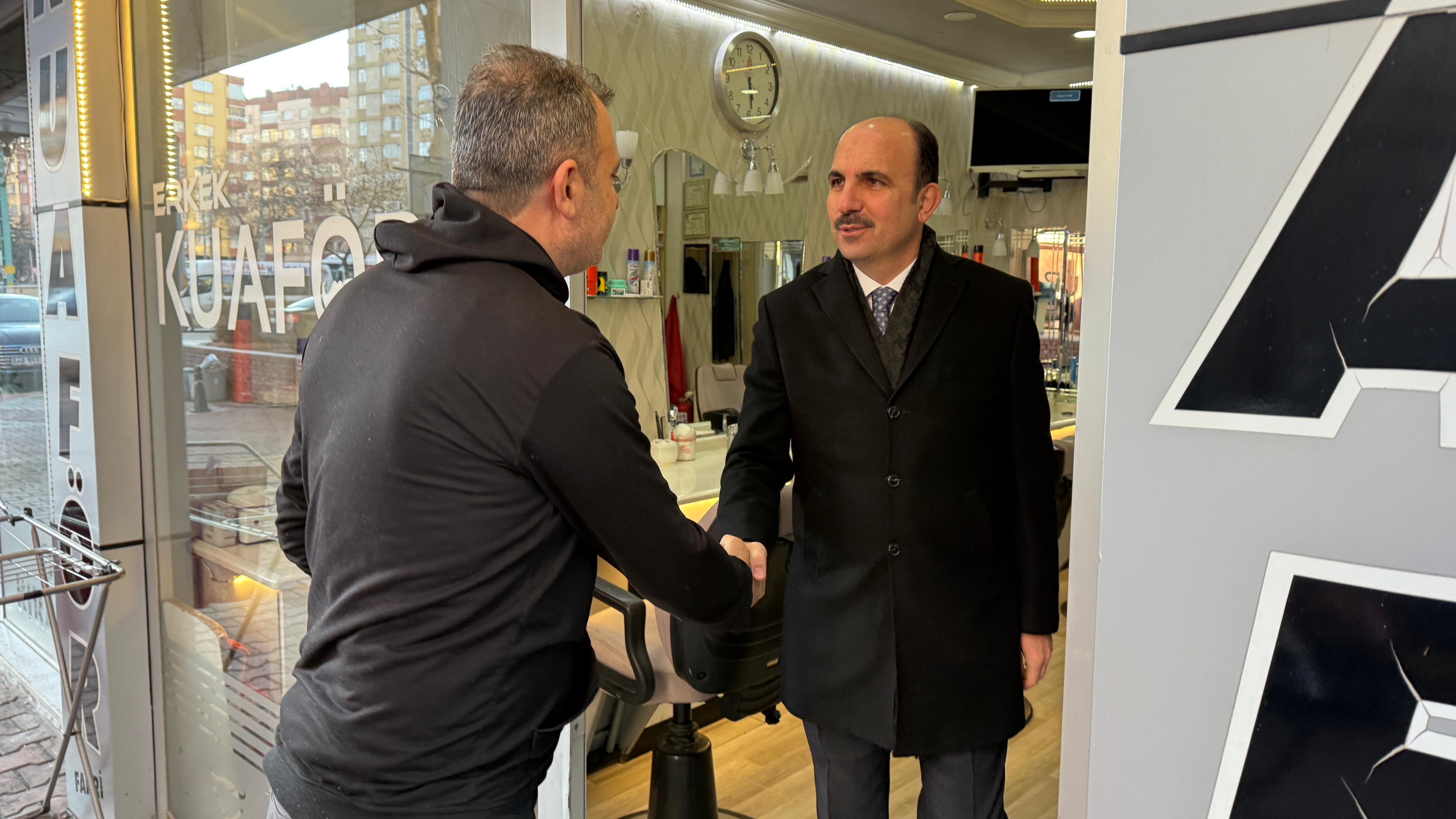 BAŞKAN ALTAY ŞEHİR MERKEZİNDE İFTAR ÖNCESİ ESNAFI ZİYARET ETTİ