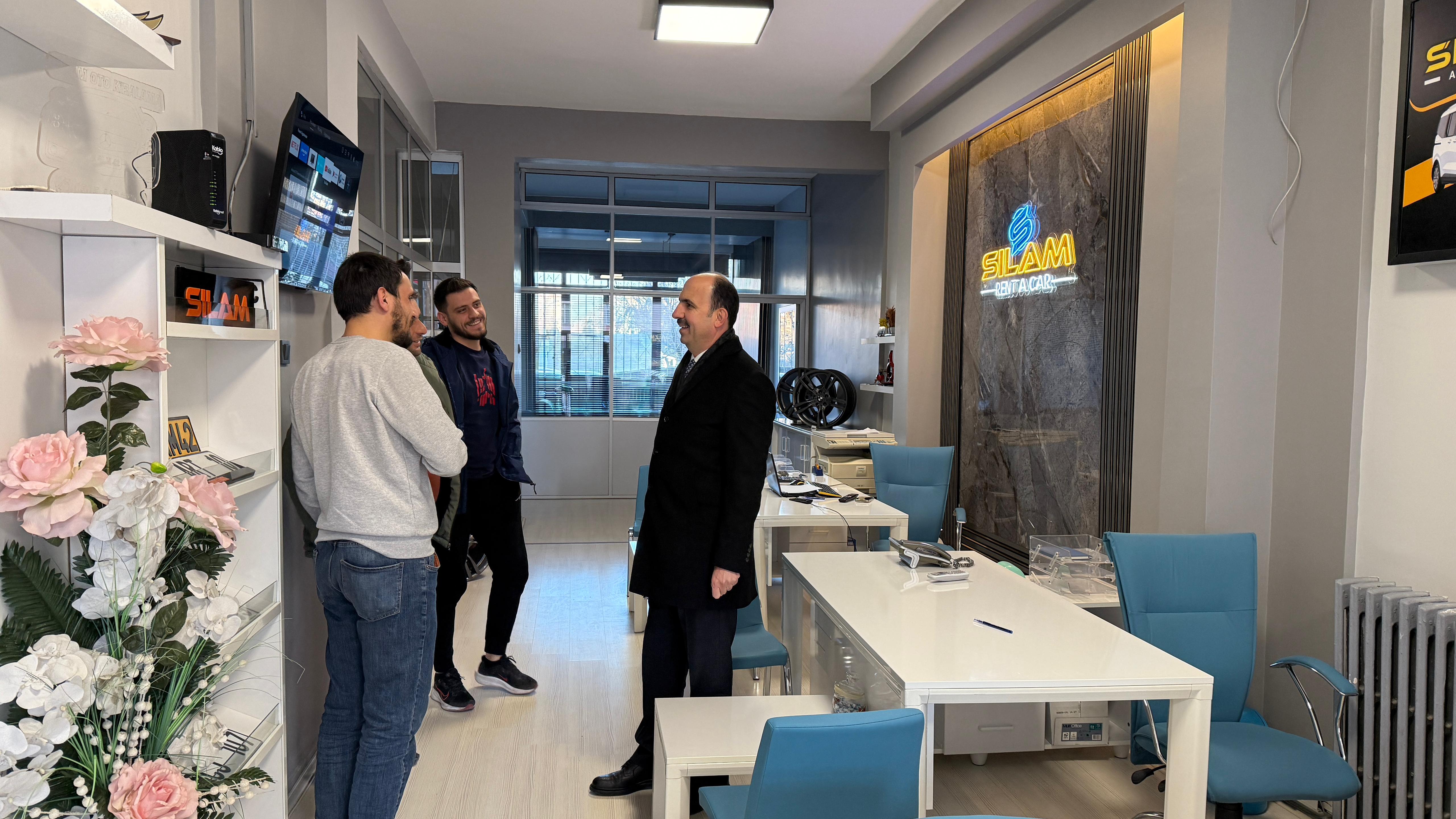 BAŞKAN ALTAY ŞEHİR MERKEZİNDE İFTAR ÖNCESİ ESNAFI ZİYARET ETTİ