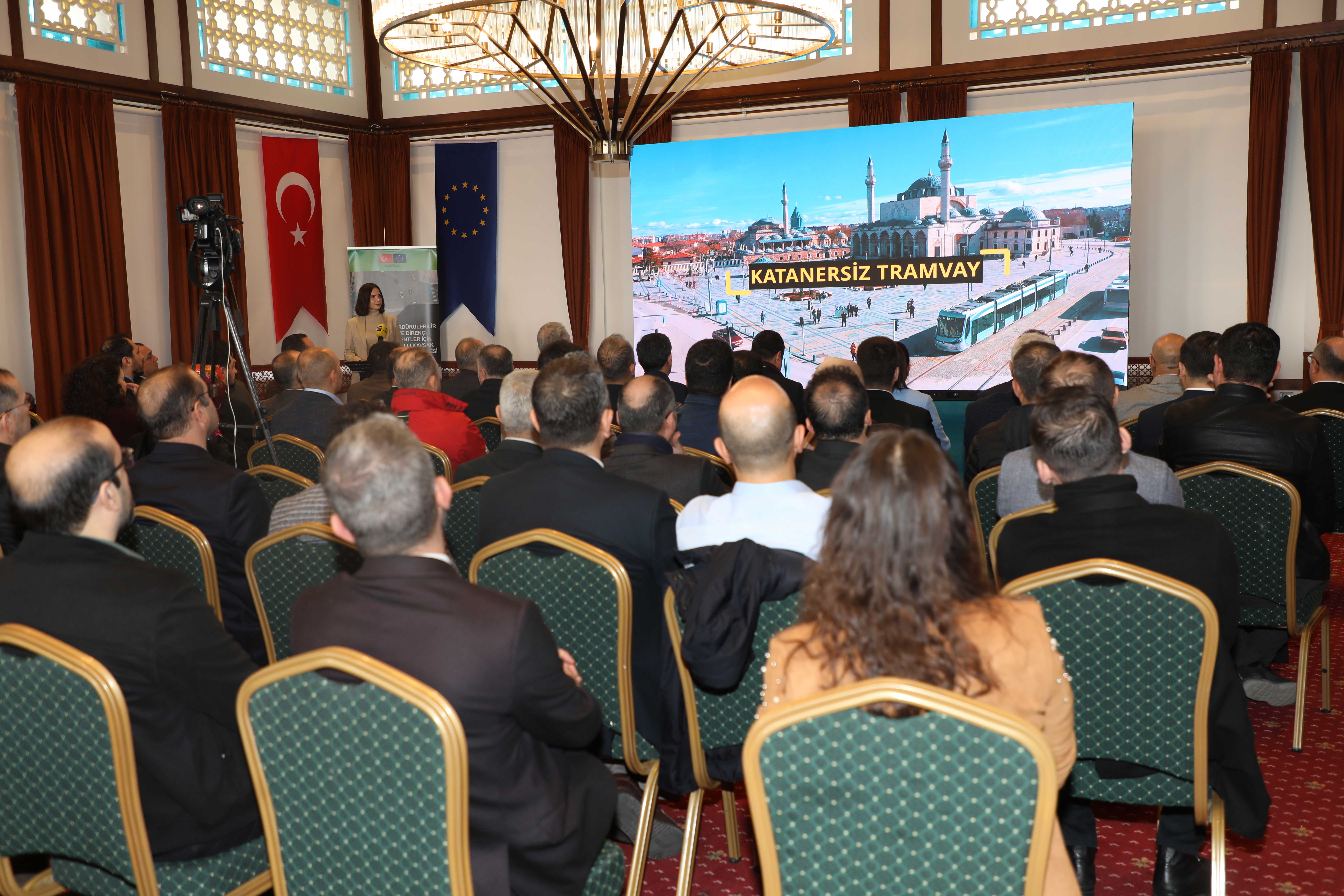 KONYA BÜYÜKŞEHİR AB DESTEKLİ “SÜRDÜRÜLEBİLİR VE DİRENÇLİ KENTLER İÇİN AKILLI KAVŞAK PROJESİ” AÇILIŞ KONFERANSINA EV SAHİPLİĞİ YAPTI