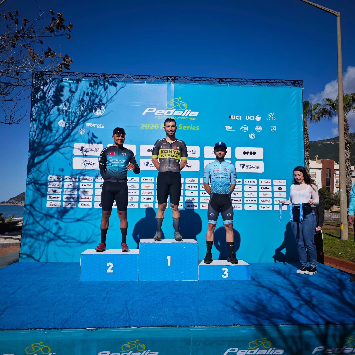 KONYA BÜYÜKŞEHİR BİSİKLETTE ZİRVEDE, JUDODA KÜRSÜDE