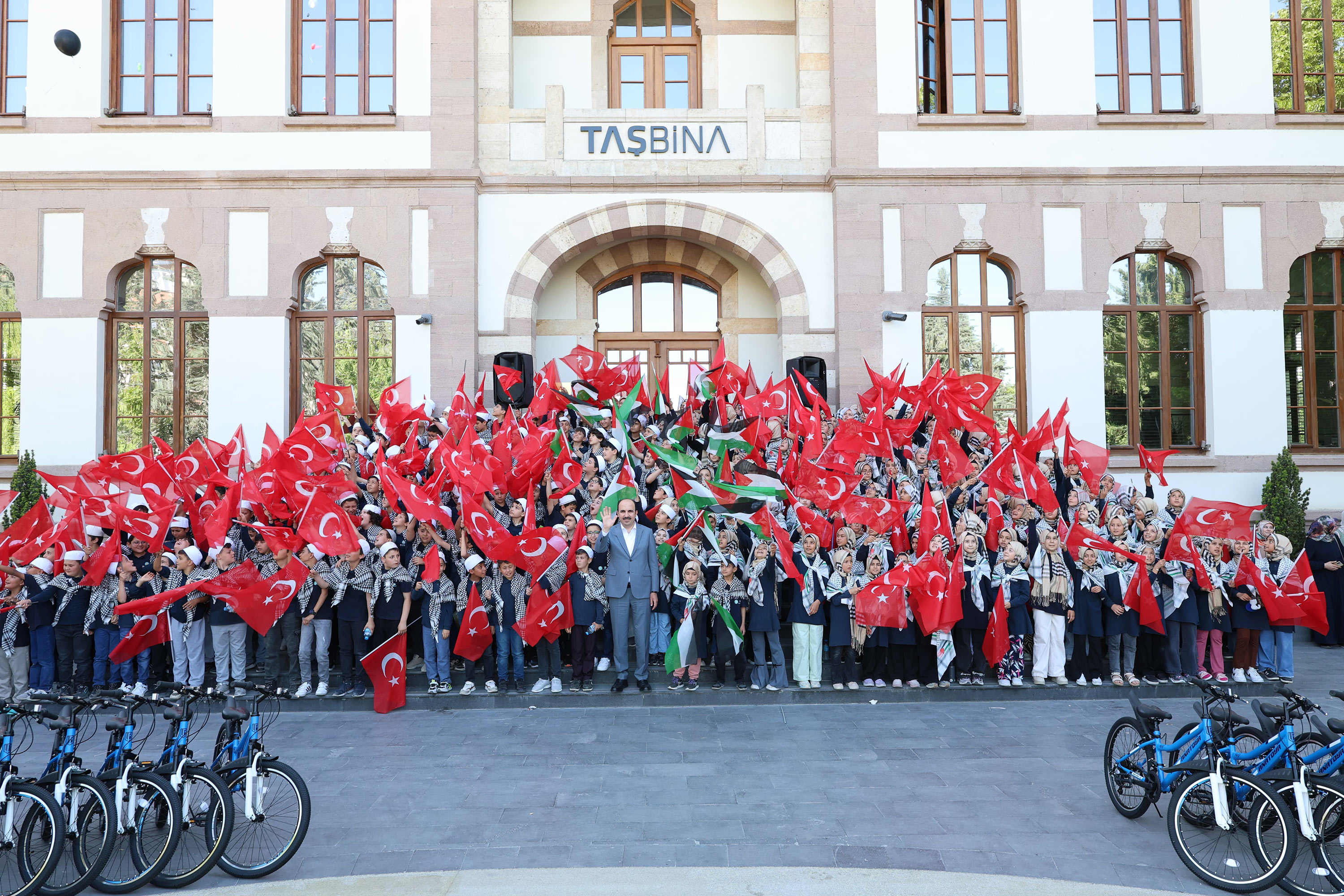 BAŞKAN ALTAY EĞİTİMİNE DEVAM EDEN HAFIZ ADAYLARI İÇİN EĞİTİM DESTEĞİ BAŞVURULARININ BAŞLADIĞINI AÇIKLADI