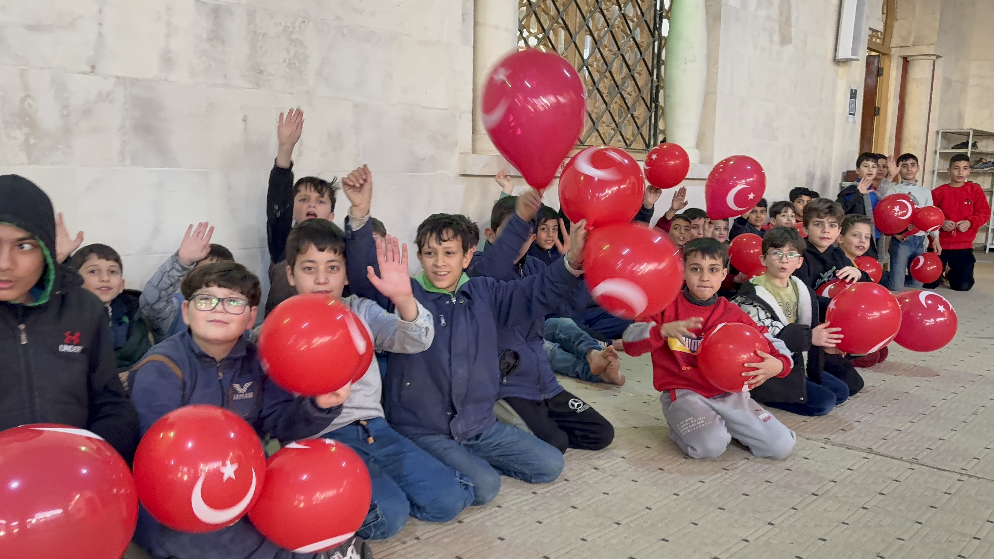 BAŞKAN ALTAY: “SURİYE’DE İFTAR SOFRALARI KURARAK KARDEŞLERİMİZLE BULUŞMANIN HUZURUNU YAŞIYORUZ”