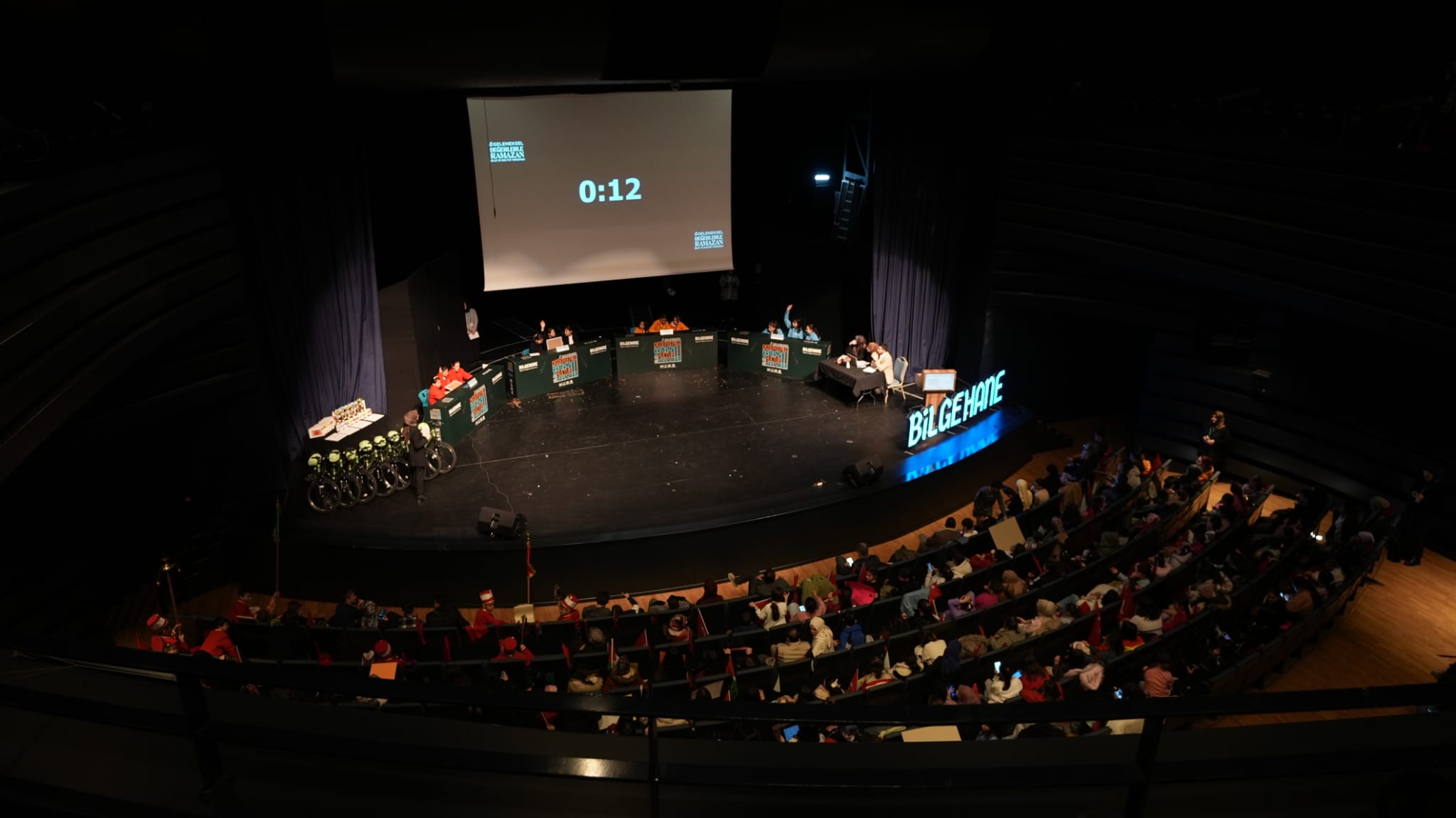 BİLGEHANELERİN “5. DEĞERLERLE RAMAZAN BİLGİ VE KÜLTÜR YARIŞMASI” FİNALİ BÜYÜK HEYECANA SAHNE OLDU