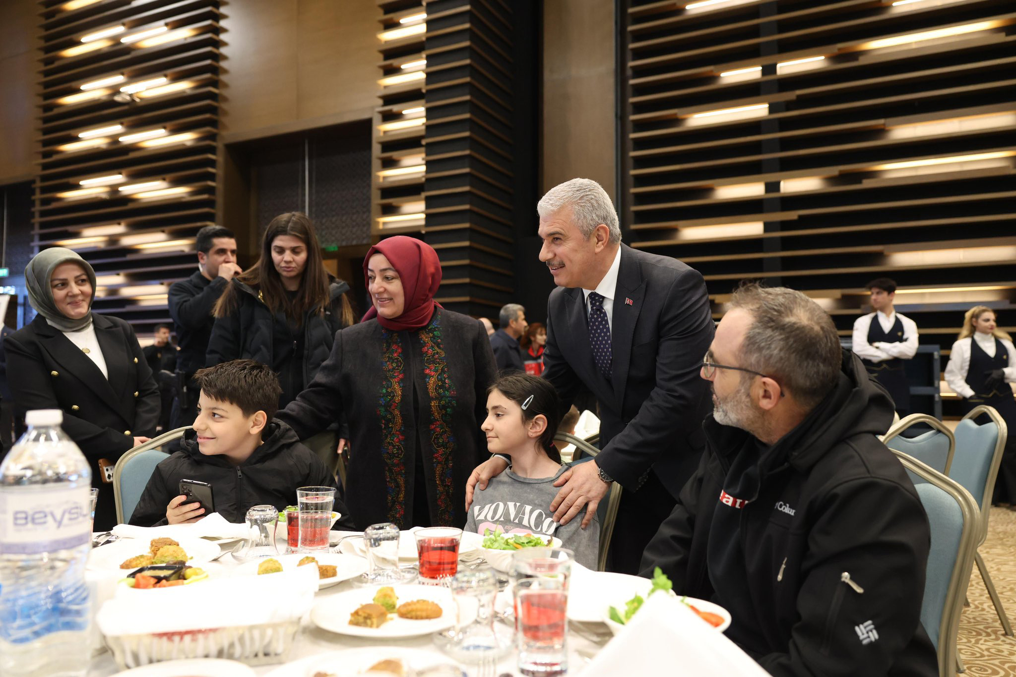 KONYA’DA DÜNYA YETİMLER GÜNÜ’NDE KARDEŞLİK İFTARI DÜZENLENDİ