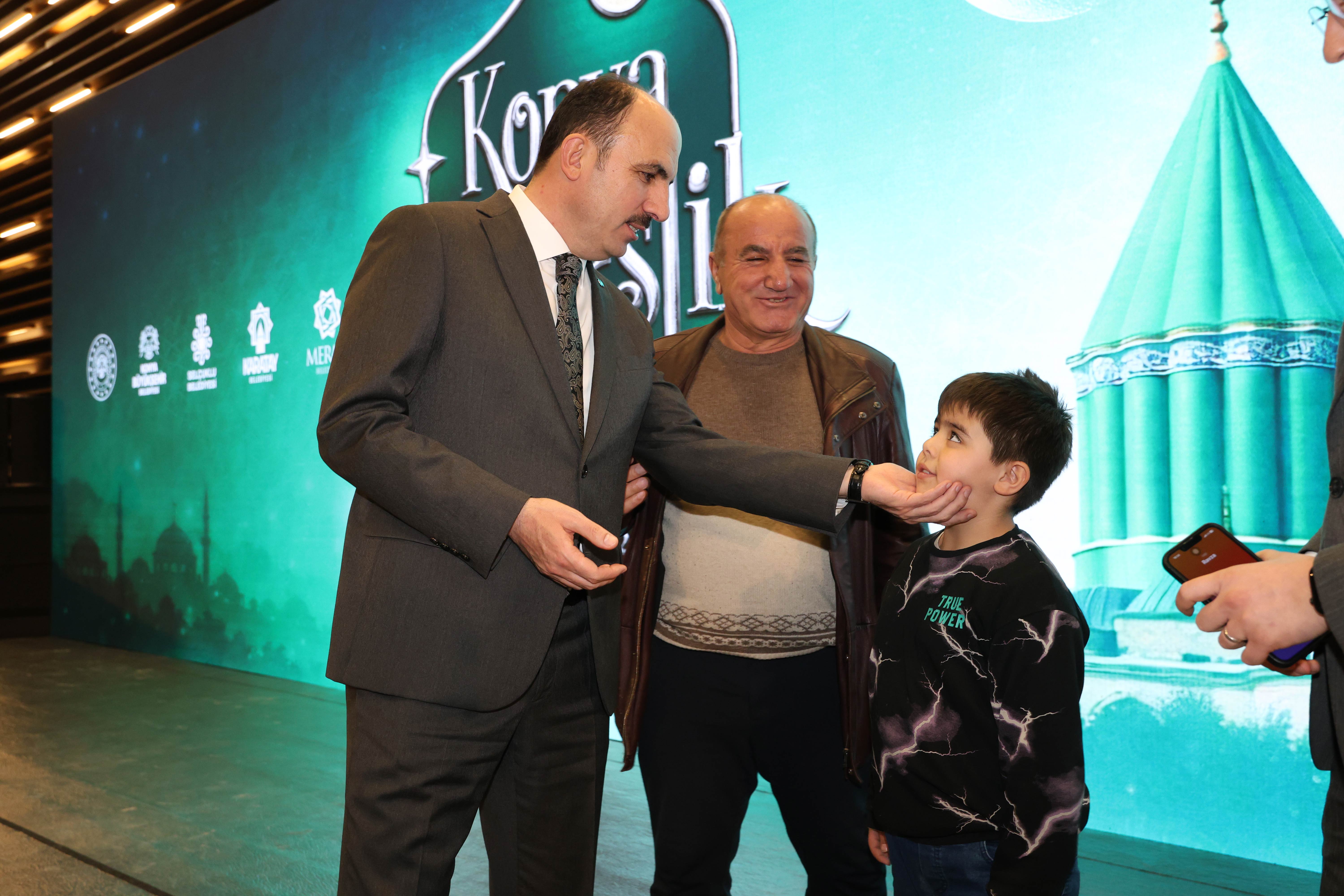 KONYA’DA DÜNYA YETİMLER GÜNÜ’NDE KARDEŞLİK İFTARI DÜZENLENDİ