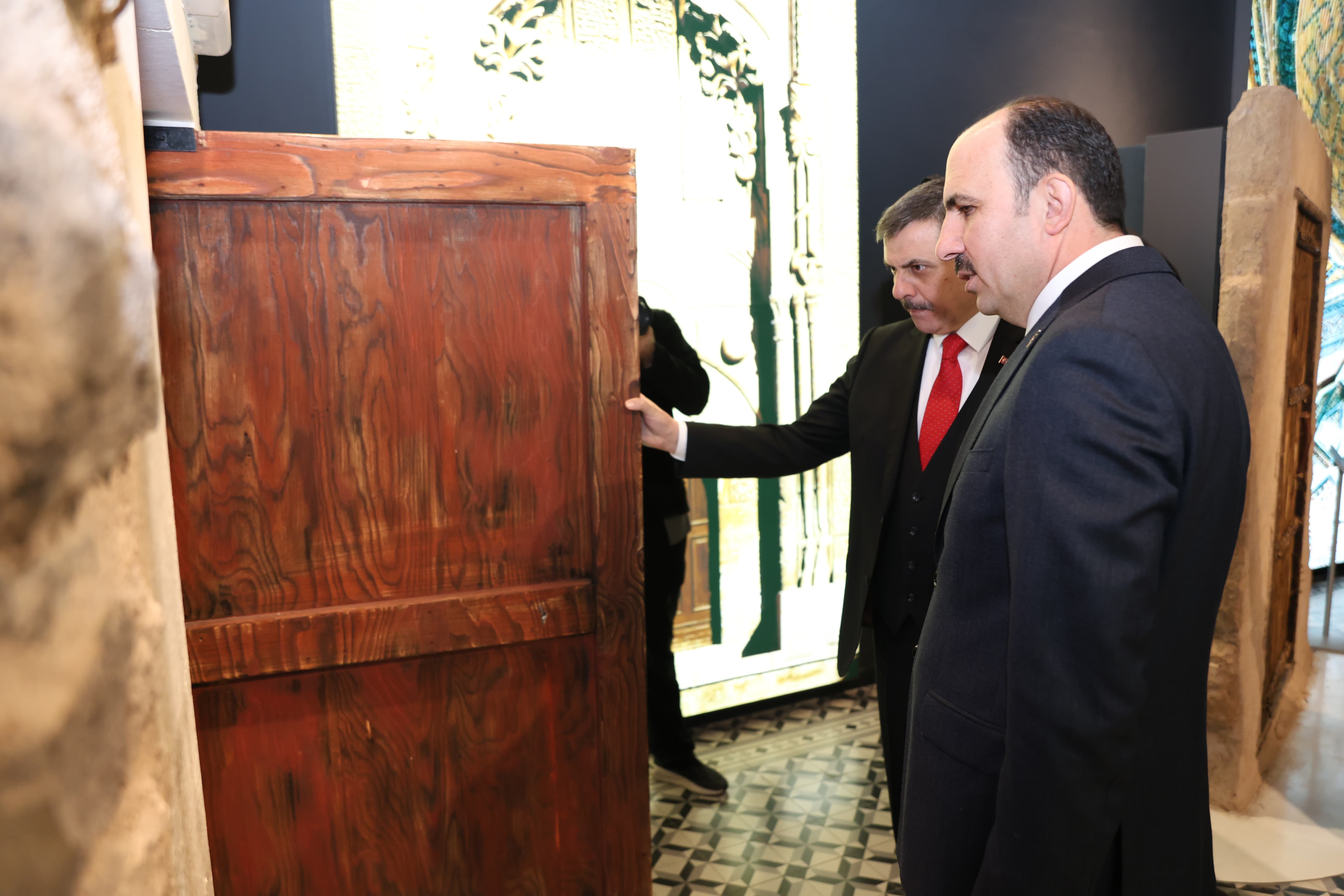 İÇİŞLERİ BAKANI ÇİFTÇİ BAŞKAN ALTAY’I ZİYARET ETTİ