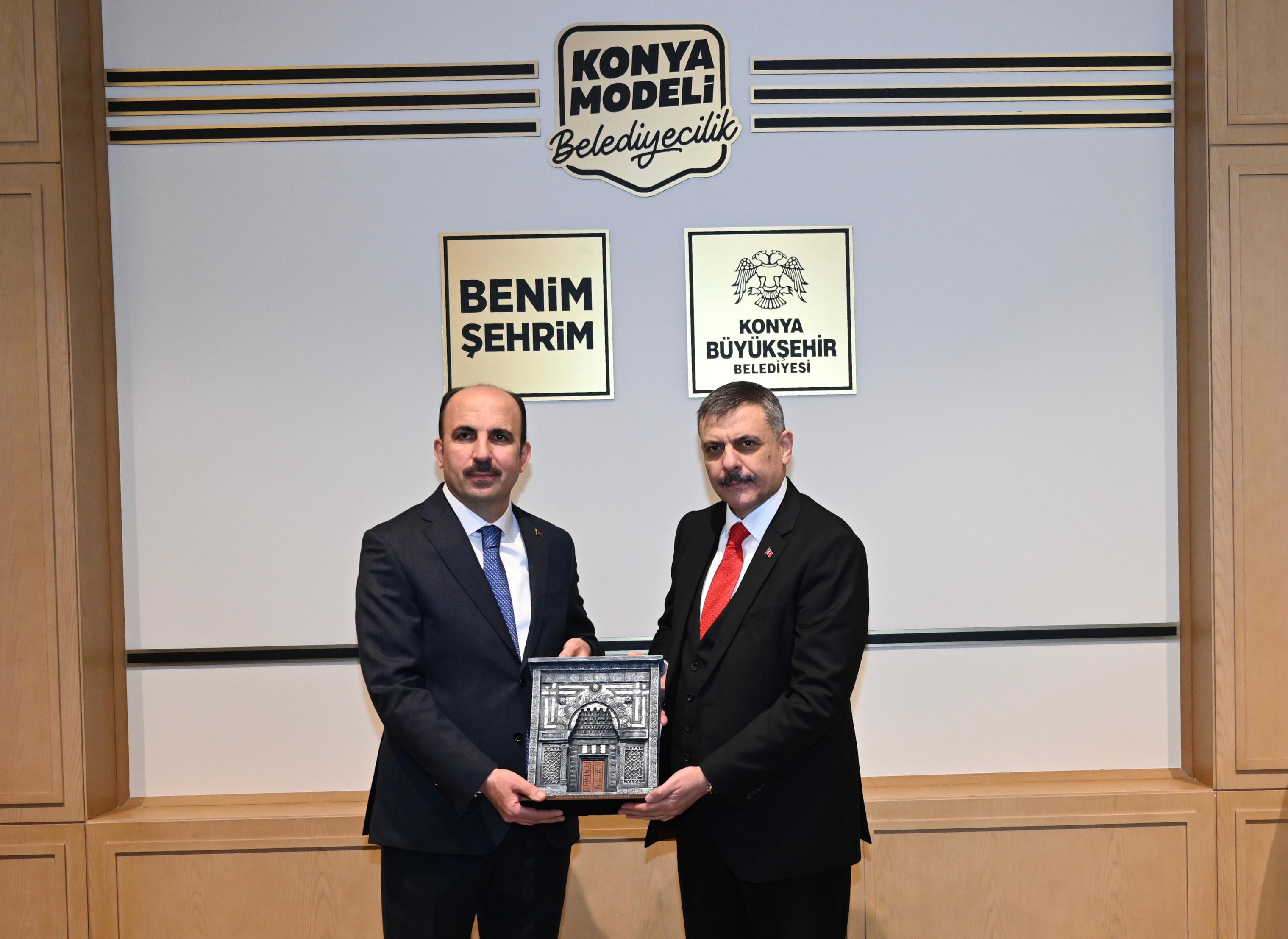 İÇİŞLERİ BAKANI ÇİFTÇİ BAŞKAN ALTAY’I ZİYARET ETTİ