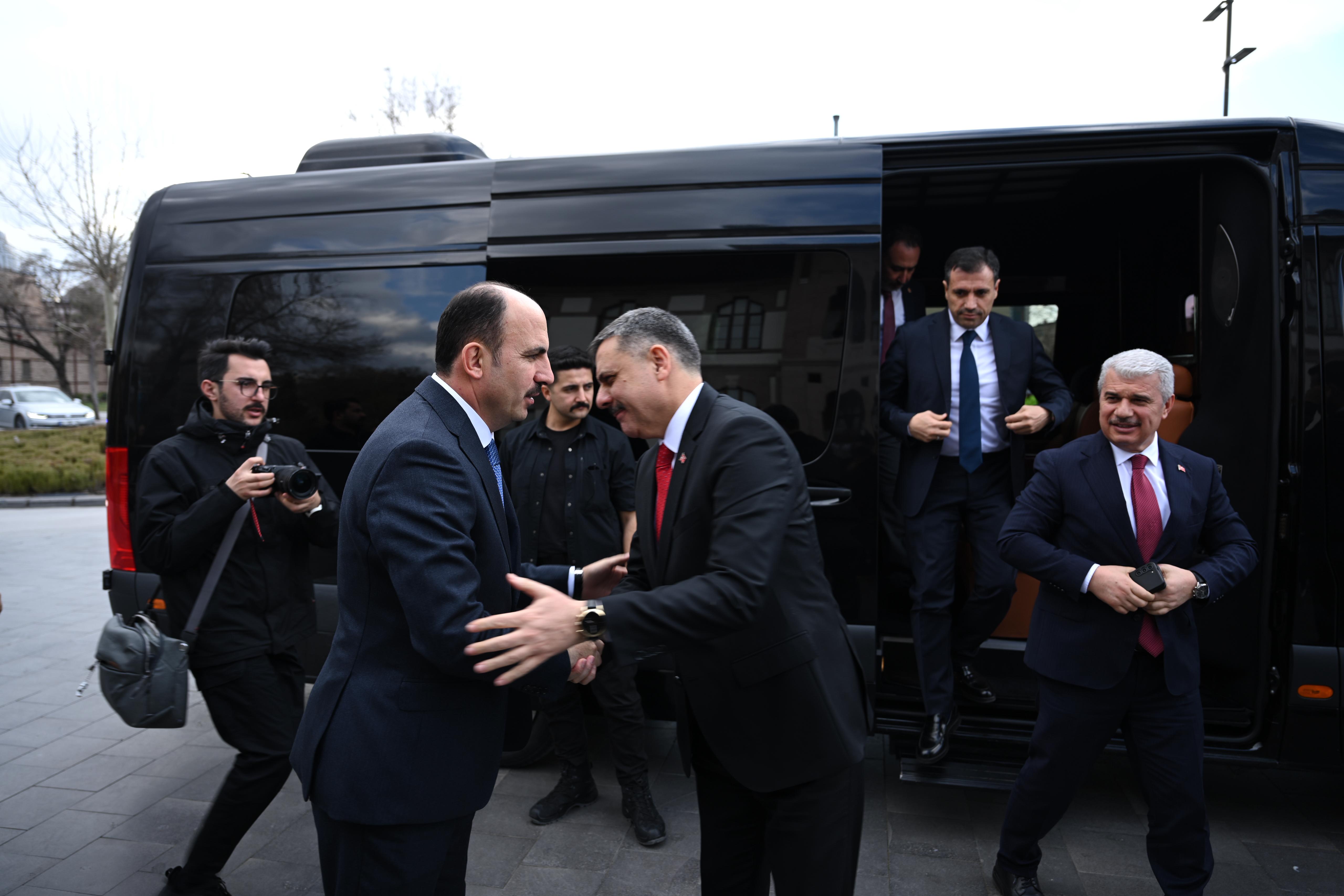 İÇİŞLERİ BAKANI ÇİFTÇİ BAŞKAN ALTAY’I ZİYARET ETTİ