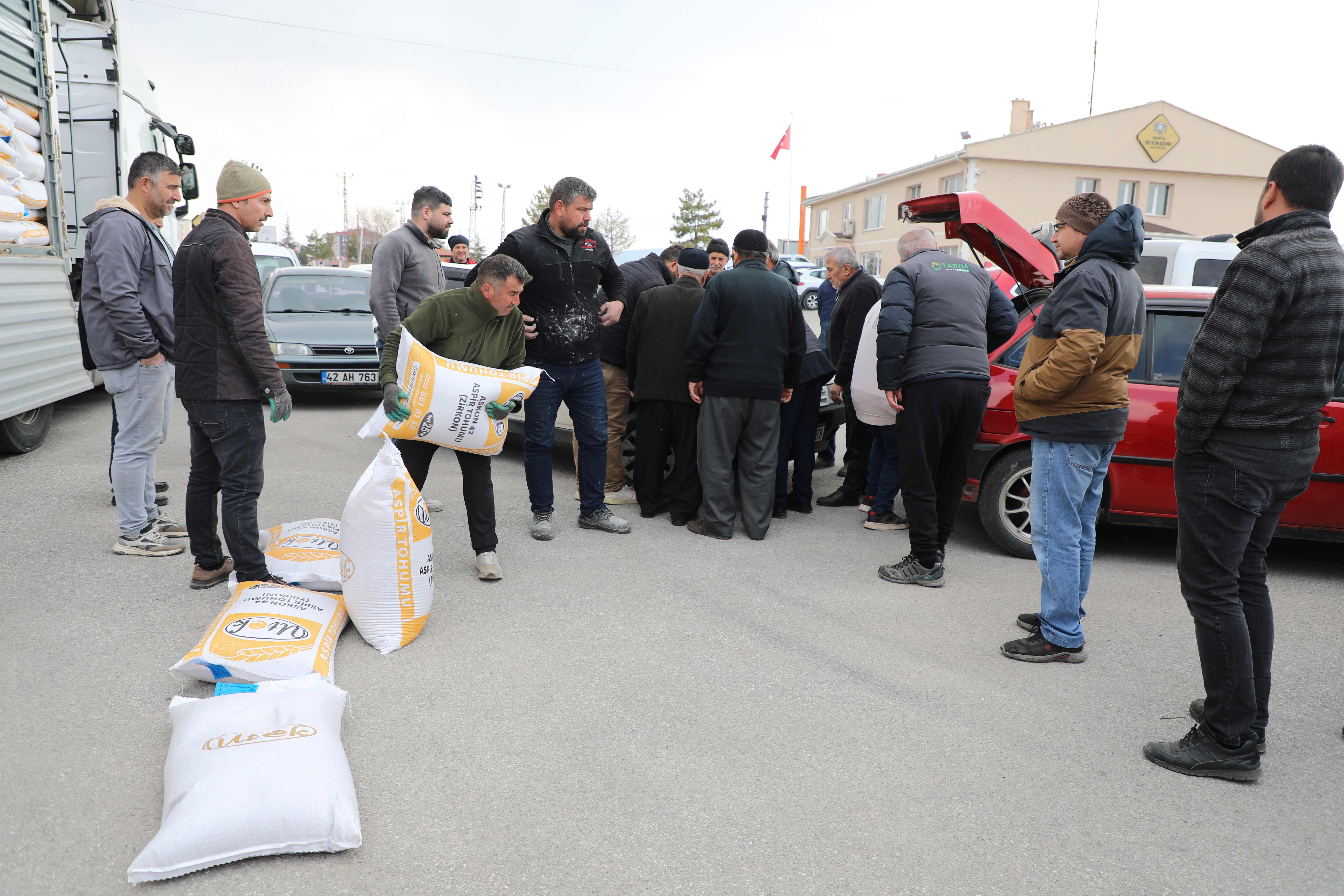 BAŞKAN ALTAY: “YÜZDE 50 HİBELİ ASPİR TOHUMU DESTEĞİMİZ ÇİFTÇİMİZ İÇİN BEREKETLİ OLSUN”