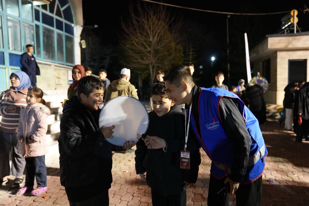 LİMAN GÖNÜLLÜLER PLATFORMU RAMAZAN ŞENLİĞİNDE ÇOCUKLARLA BULUŞTU