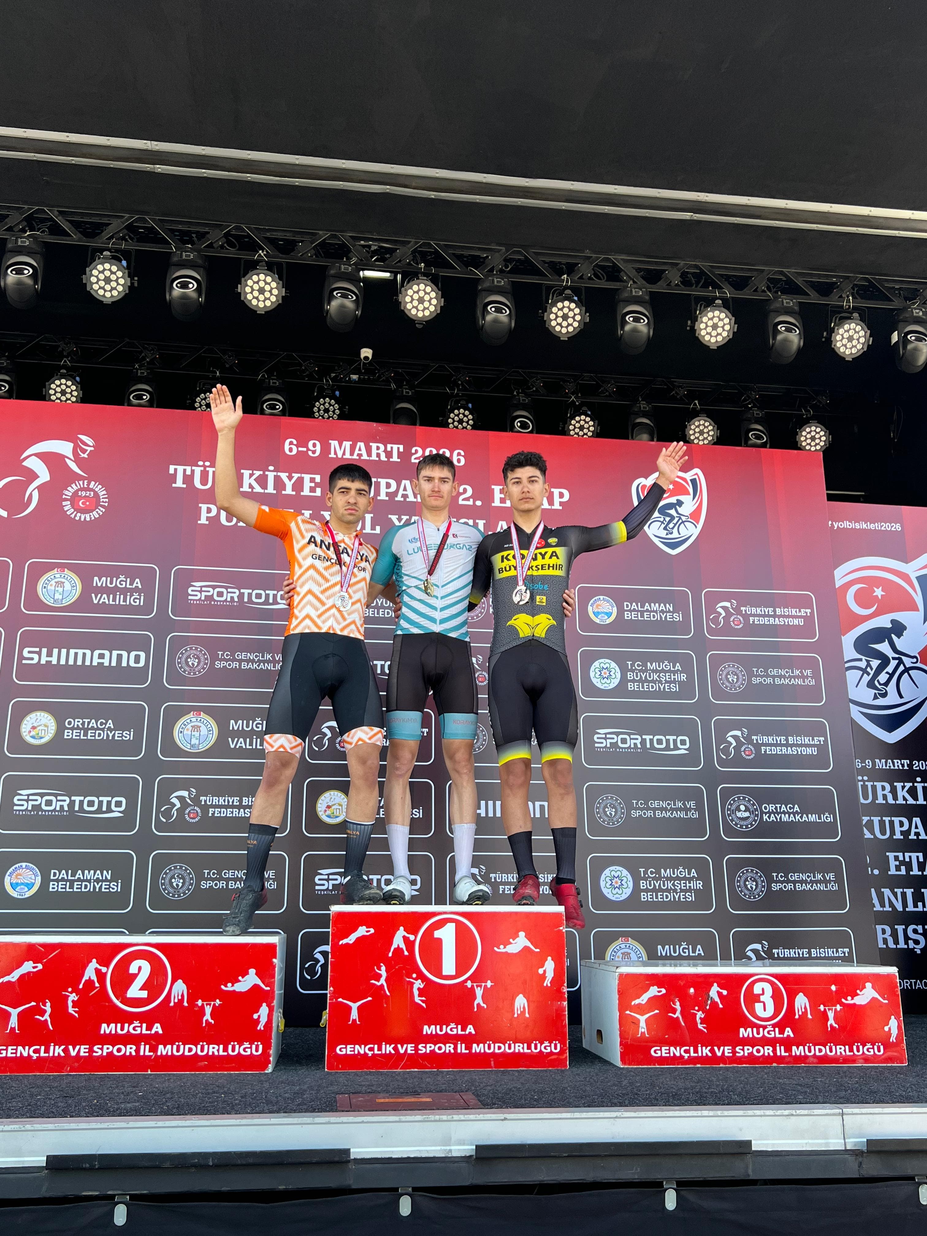 KONYA BÜYÜKŞEHİR BELEDİYESPOR FARKLI BRANŞLARDA ELDE ETTİĞİ BAŞARILARLA ADINDAN SÖZ ETTİRİYOR