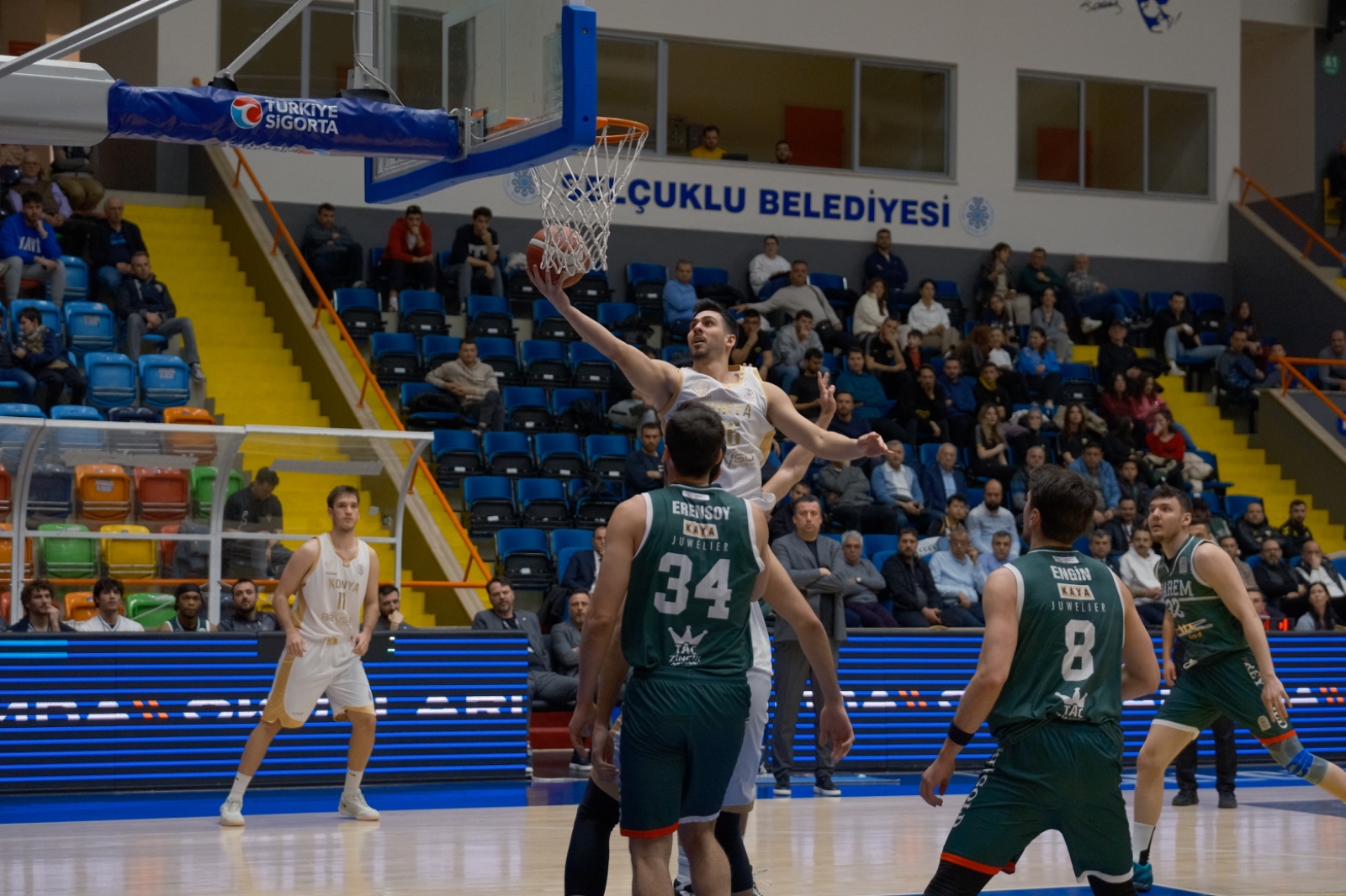 KONYA BÜYÜKŞEHİR BELEDİYESPOR FARKLI BRANŞLARDA ELDE ETTİĞİ BAŞARILARLA ADINDAN SÖZ ETTİRİYOR