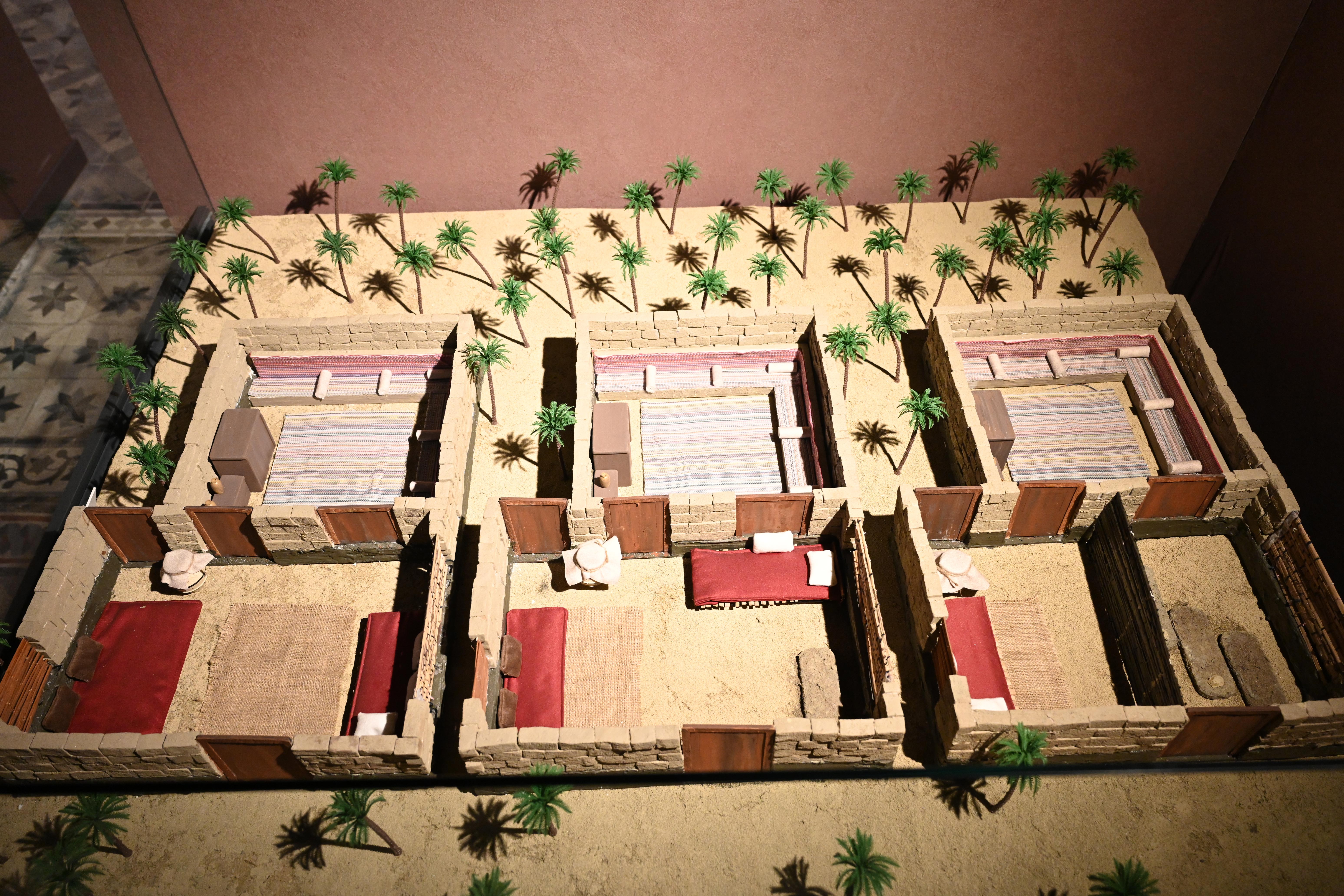 KONYA BÜYÜKŞEHİR’İN SİYER SERGİSİ RAMAZAN’IN MANEVİ İKLİMİNDE YOĞUN İLGİ GÖRÜYOR