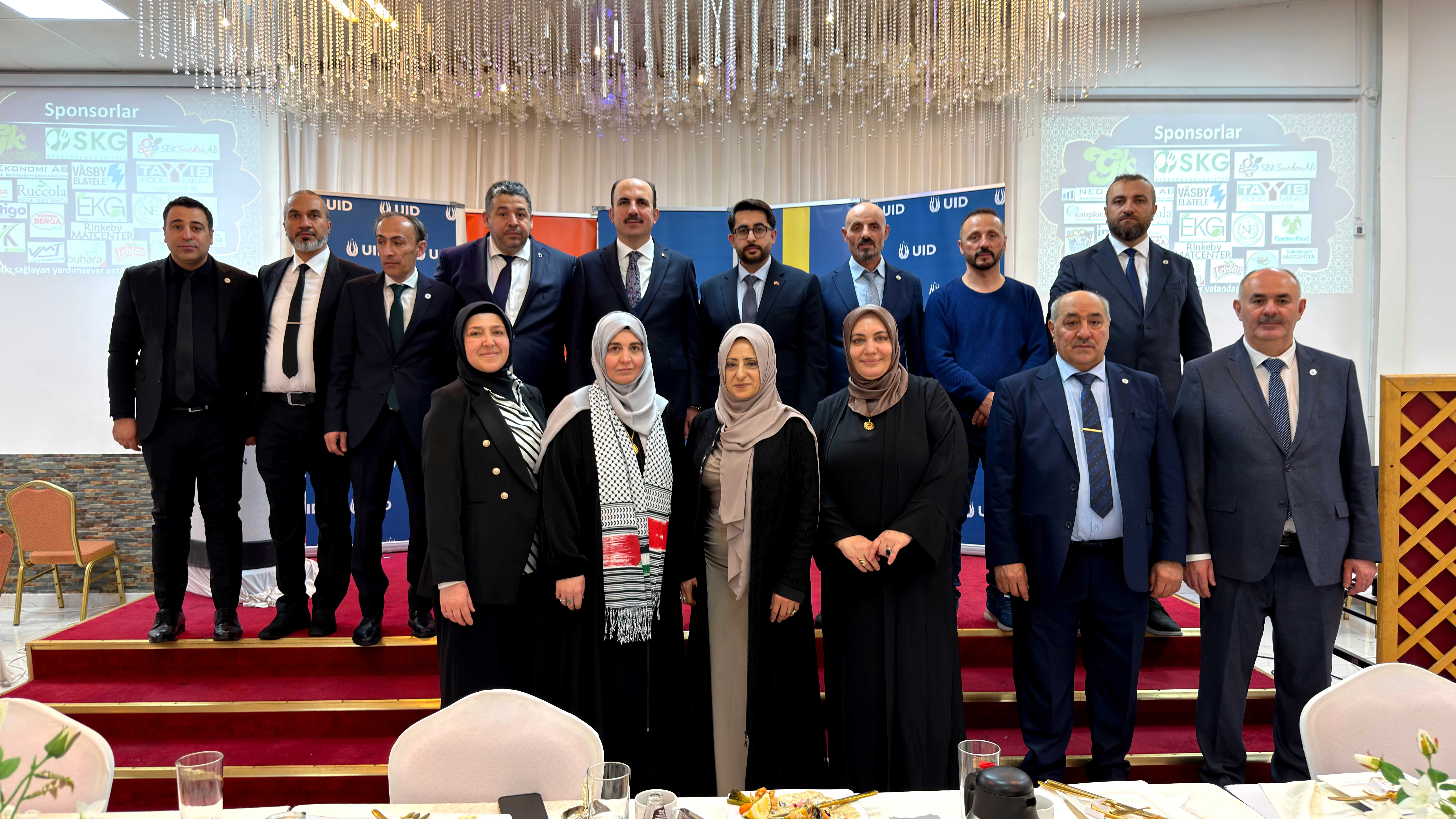 İSVEÇ’TE YAŞAYAN KONYALILARLA BULUŞAN BAŞKAN ALTAY: “GÖNÜL COĞRAFYAMIZIN NERESİNDE BİR HEMŞEHRİMİZ VARSA KONYA'MIZIN VE ÜLKEMİZİN DUASI, MUHABBETİ ORADADIR”