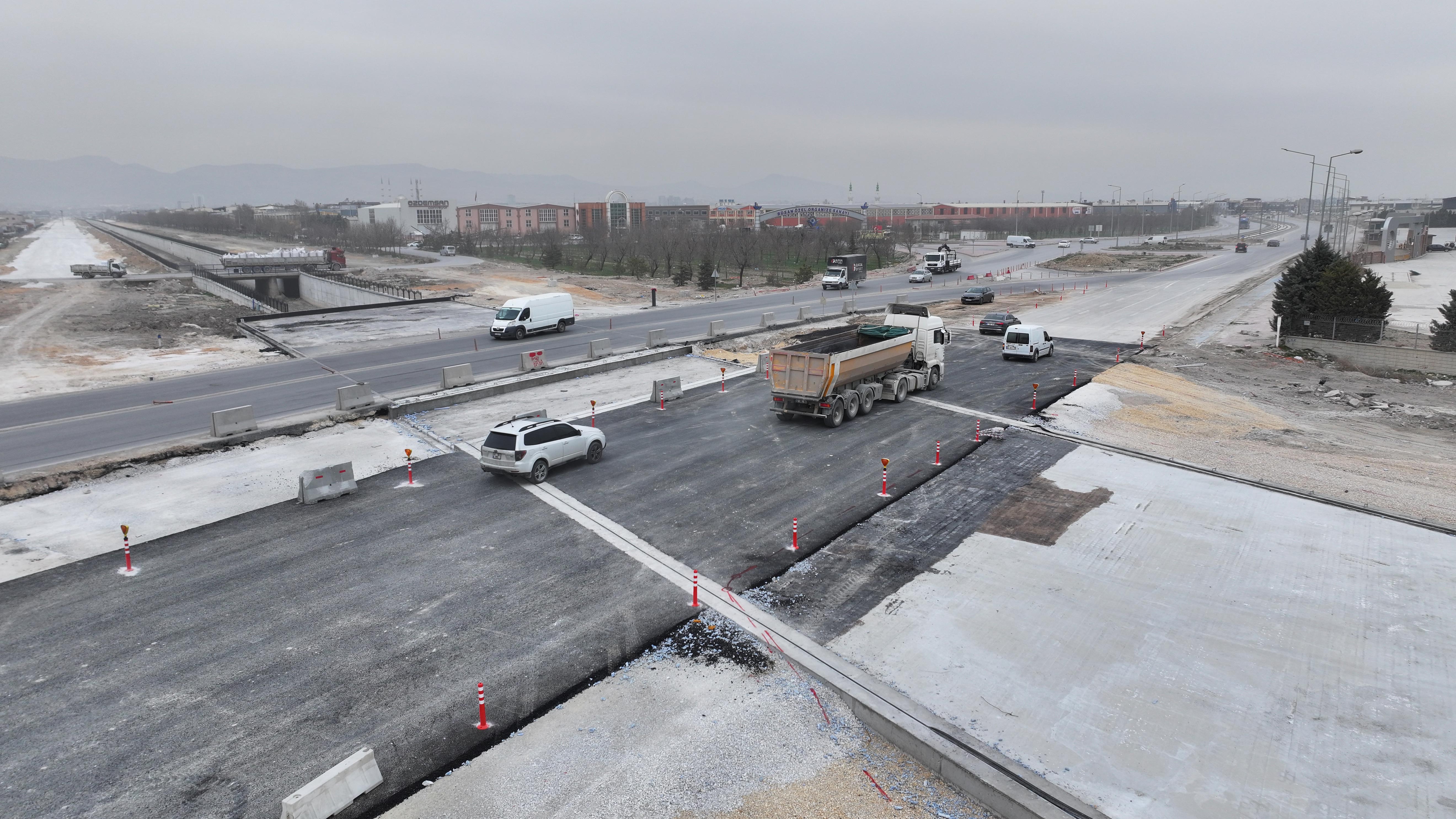 BAŞKAN ALTAY: “STADYUM-ŞEHİR HASTANESİ TRAMVAY HATTI GÜZERGAHINDAKİ KEÇİLİ KÖPRÜSÜ’NÜ ARAÇ TRAFİĞİNE AÇTIK”